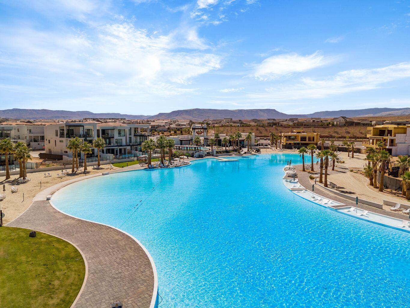 Desert Color Resort Lot 604