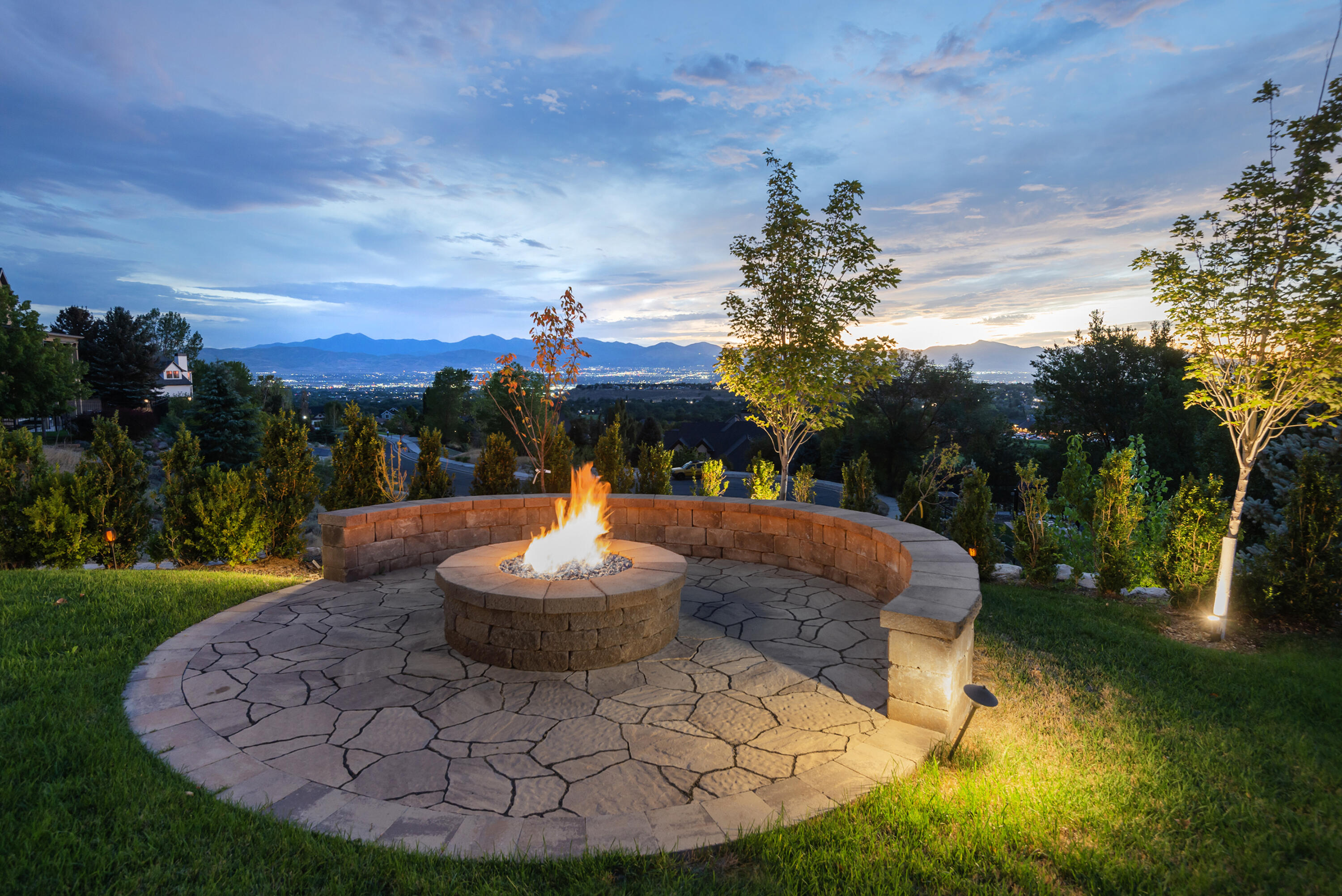 2373 E Bear Hills CIR