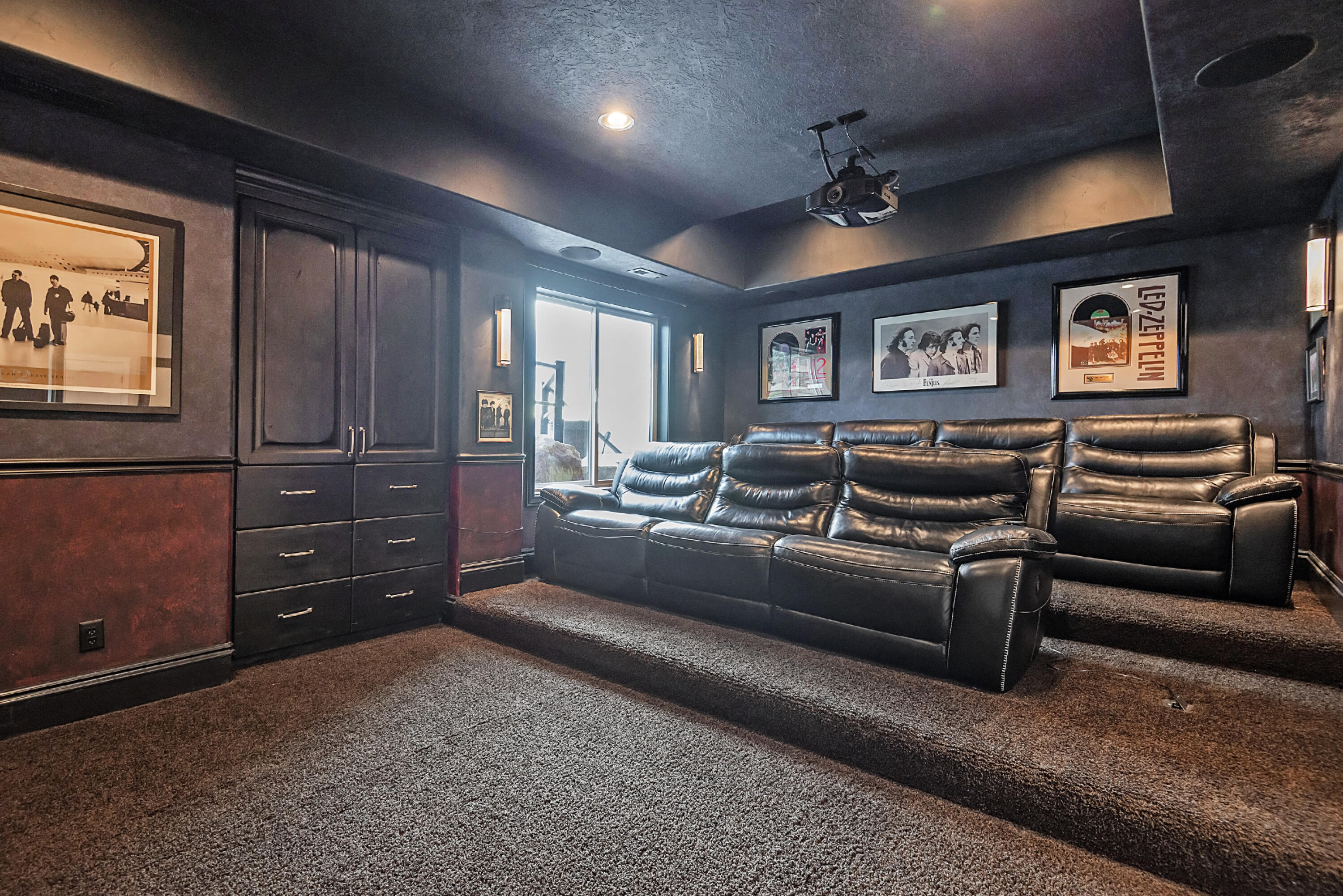 2373 E Bear Hills CIR