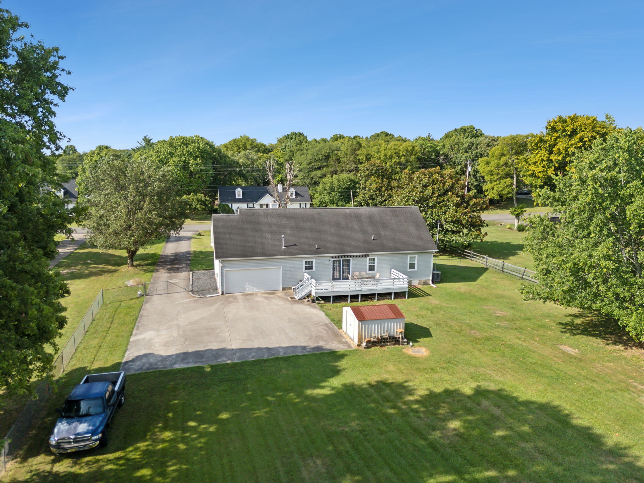935 Rutledge Dr