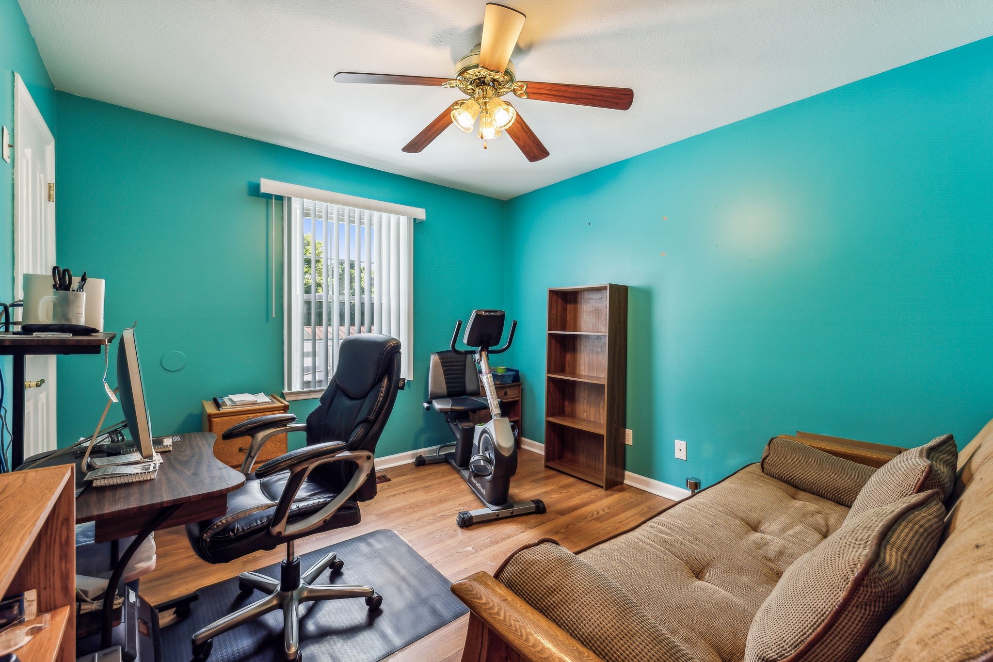 935 Rutledge Dr