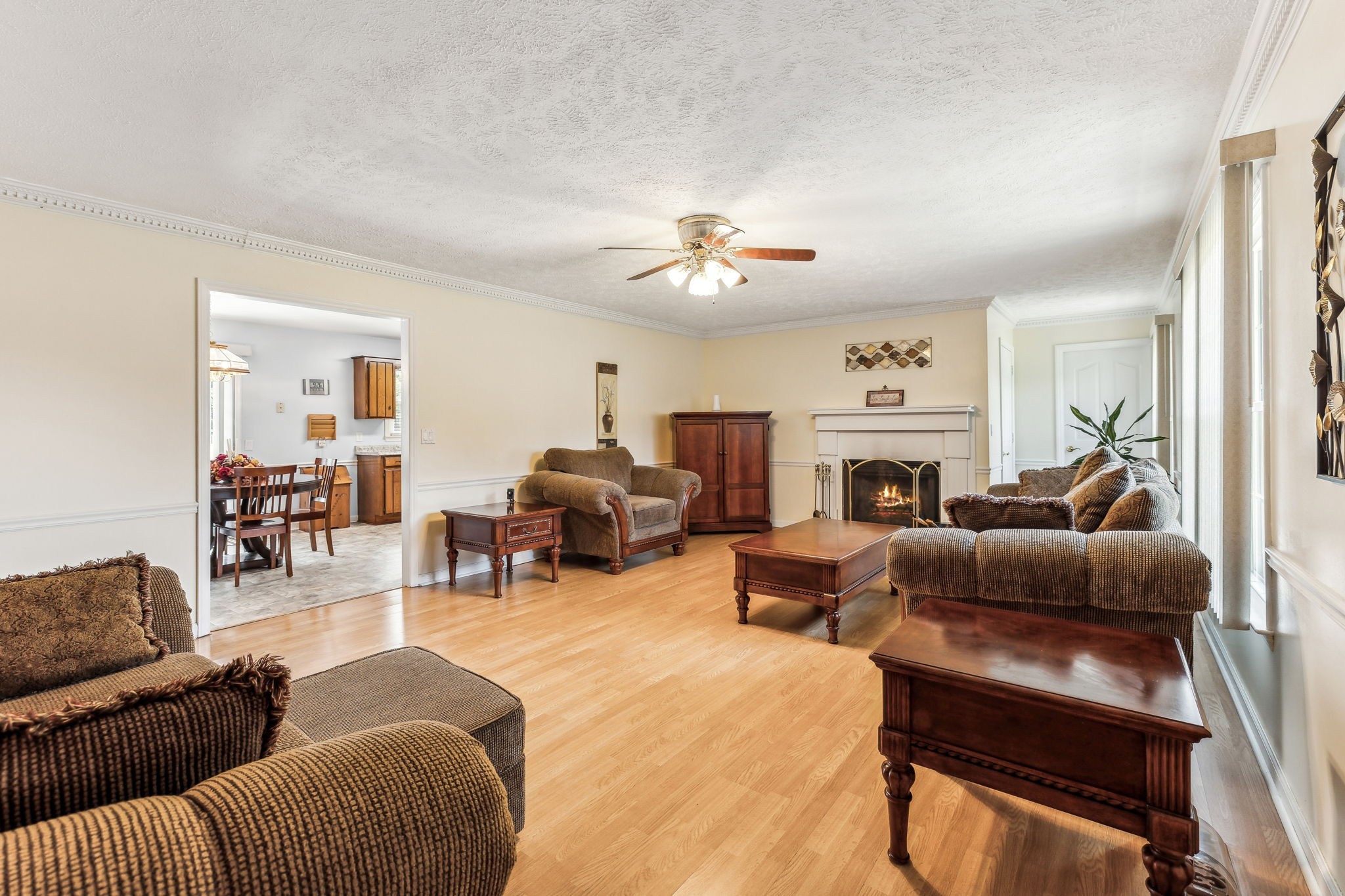 935 Rutledge Dr