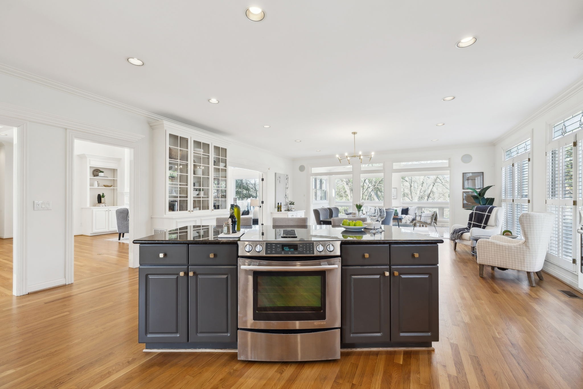 9434 Highwood Hill Rd