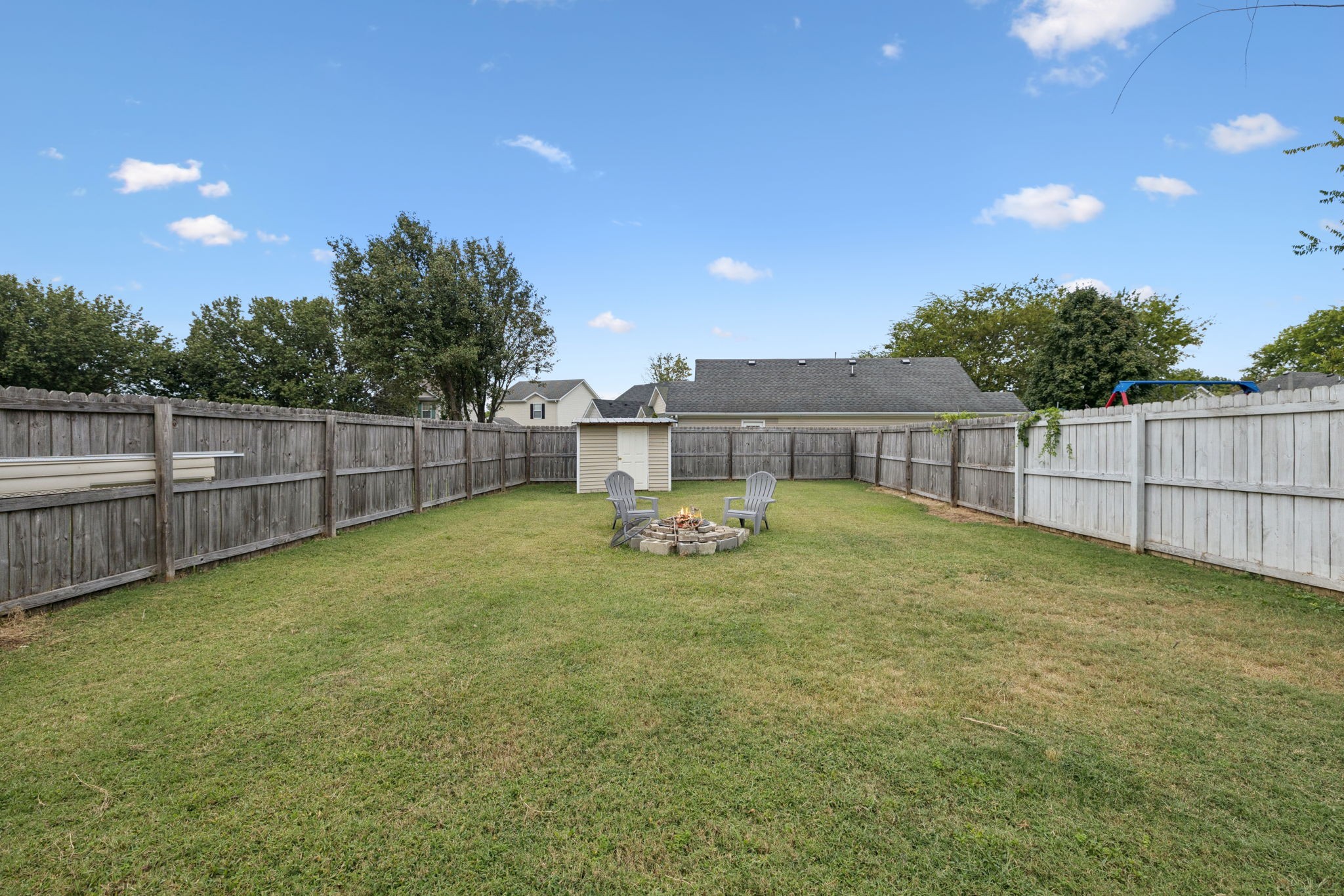 1453 Rochester Dr