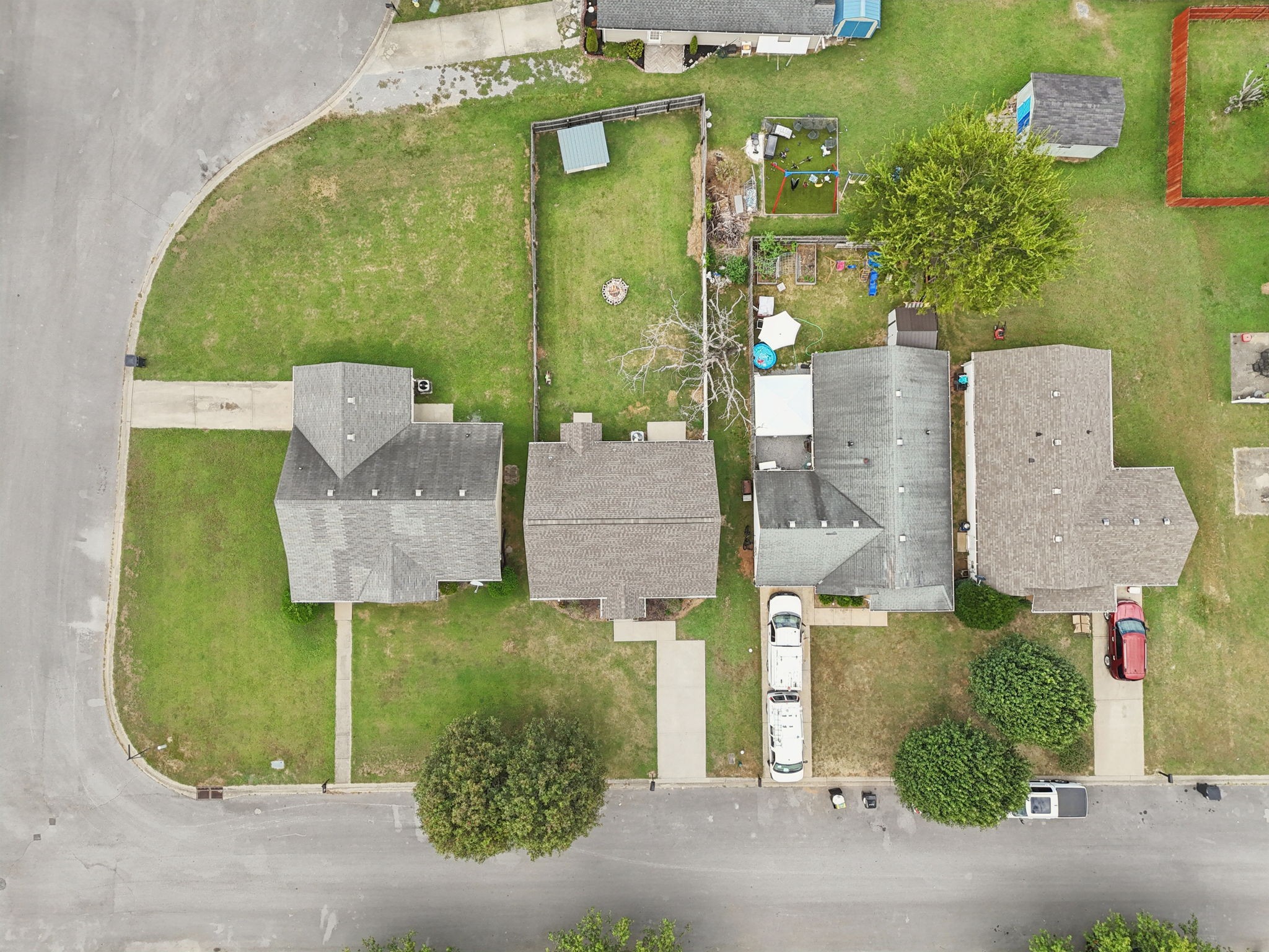 1453 Rochester Dr