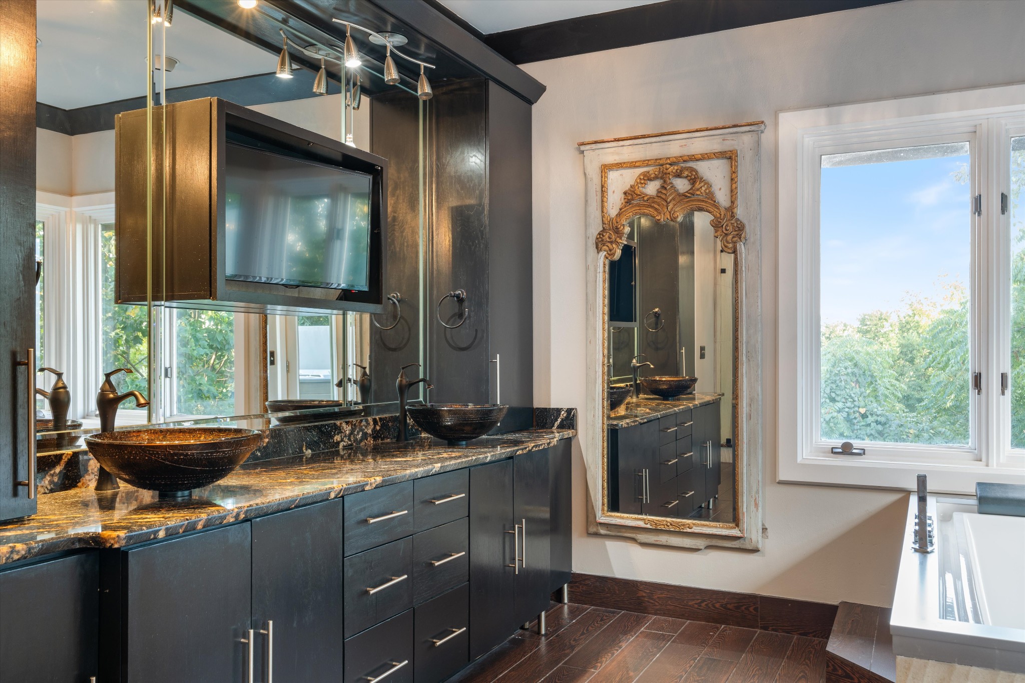 5495 Brick Church Pike