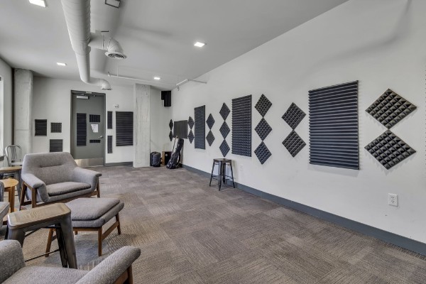 1900 12th Ave, S Unit: 420