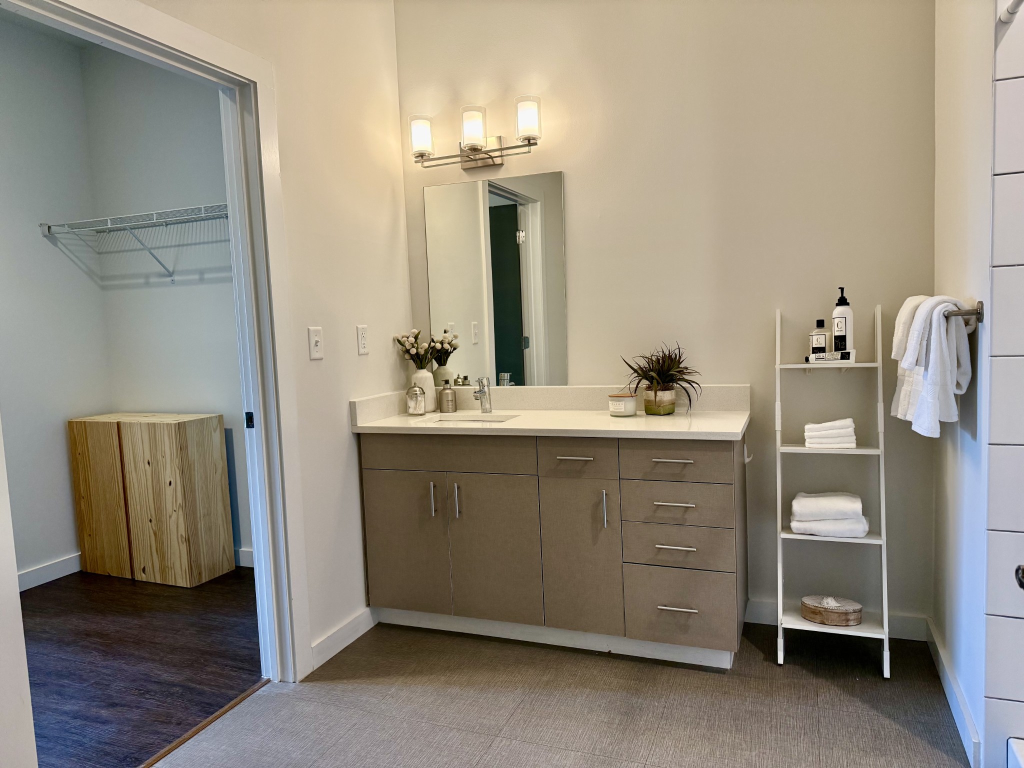 1900 12th Ave, S Unit: 420