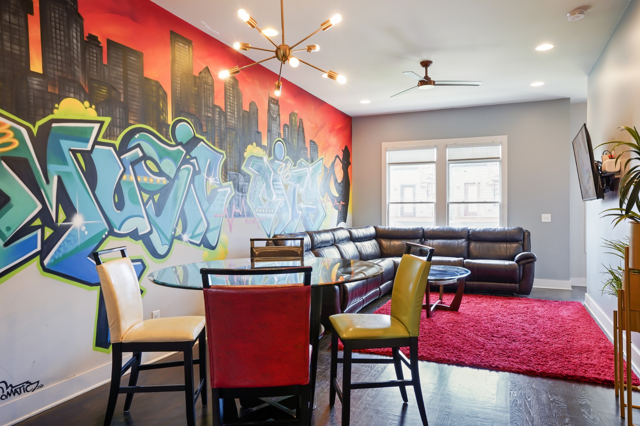 613 27th Ave, N Unit: 2