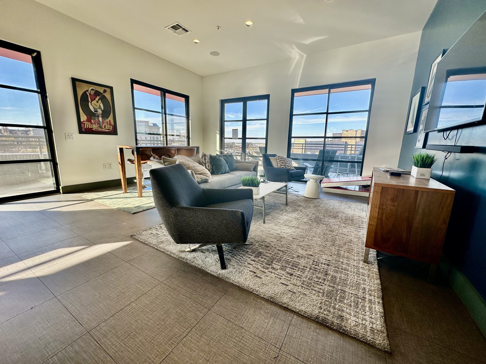 1900 12th Ave, S Unit: 420