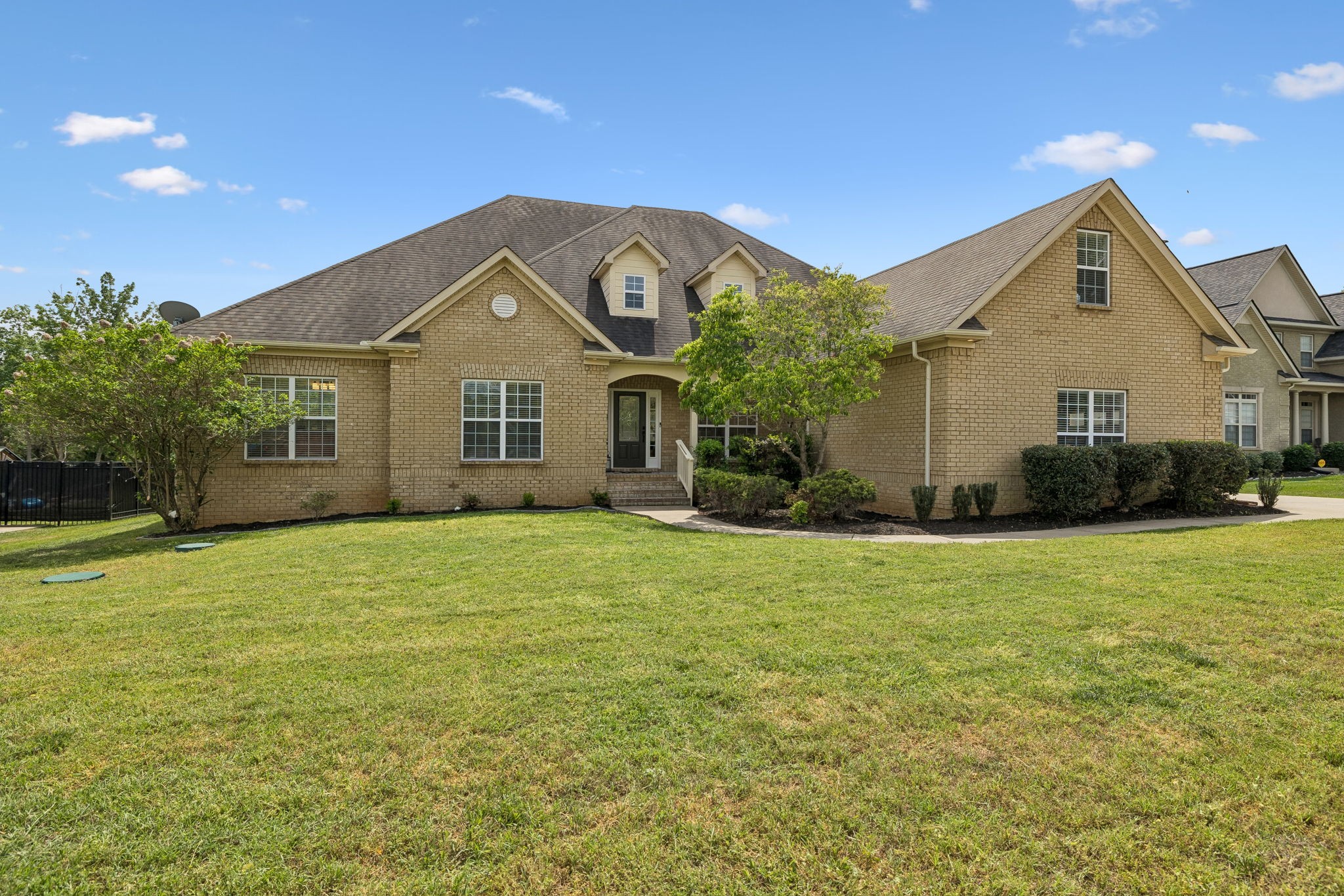 5401 Stonewood Dr
