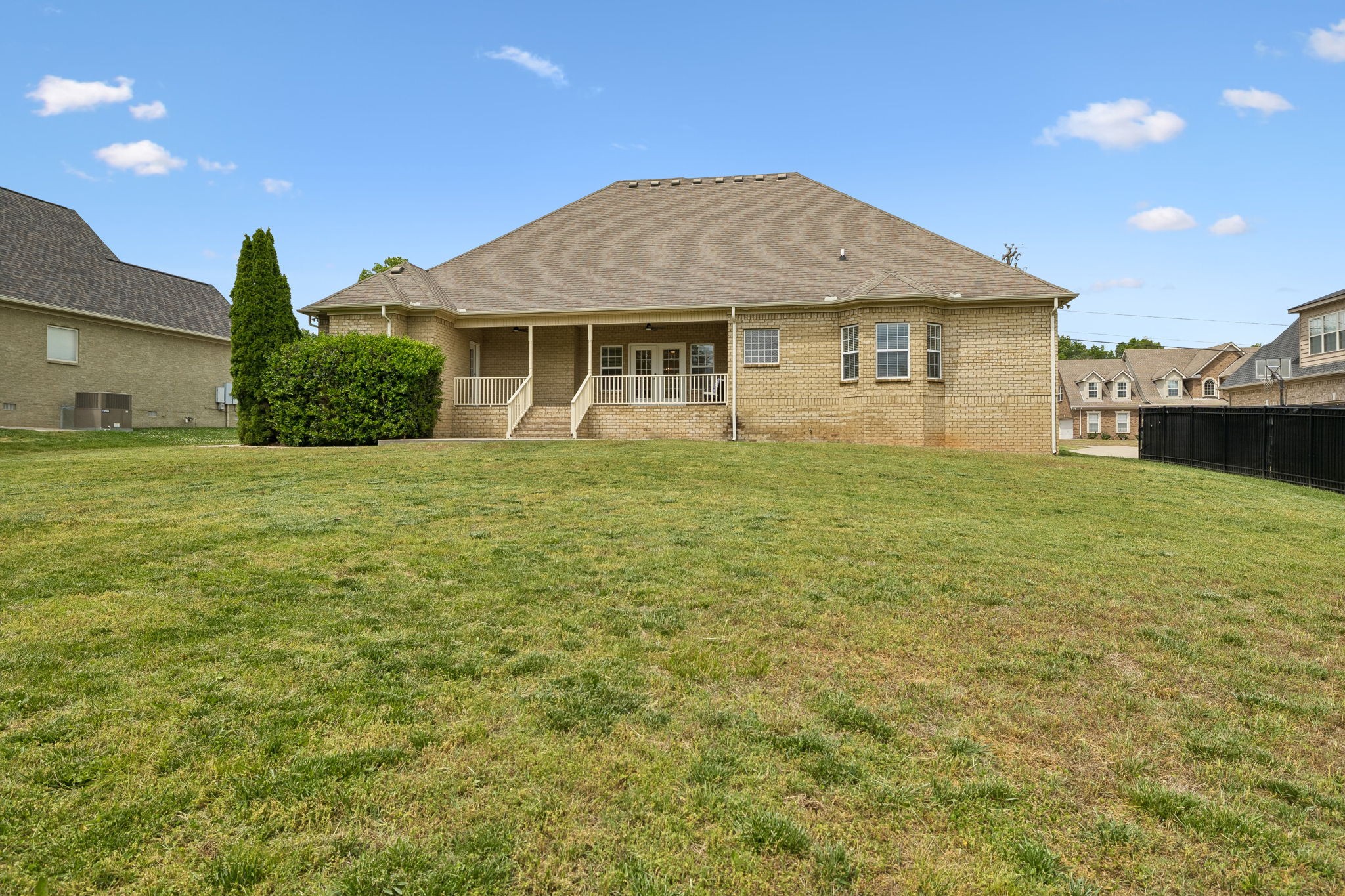 5401 Stonewood Dr