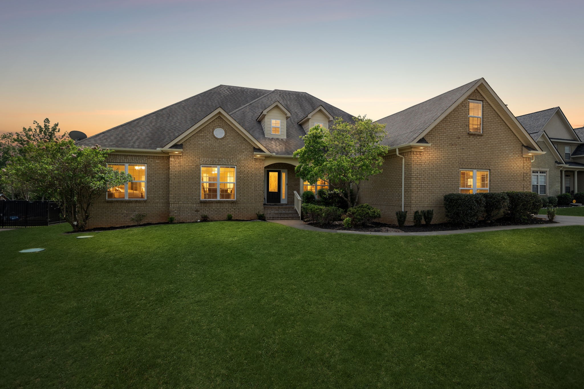 5401 Stonewood Dr