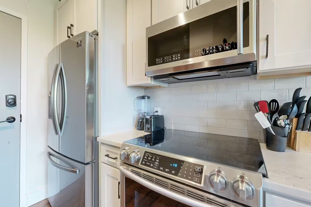 612 21st Ave, N Unit: 412