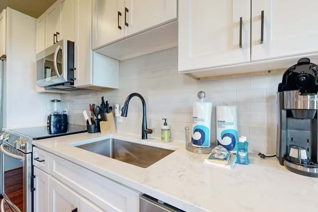 612 21st Ave, N Unit: 412