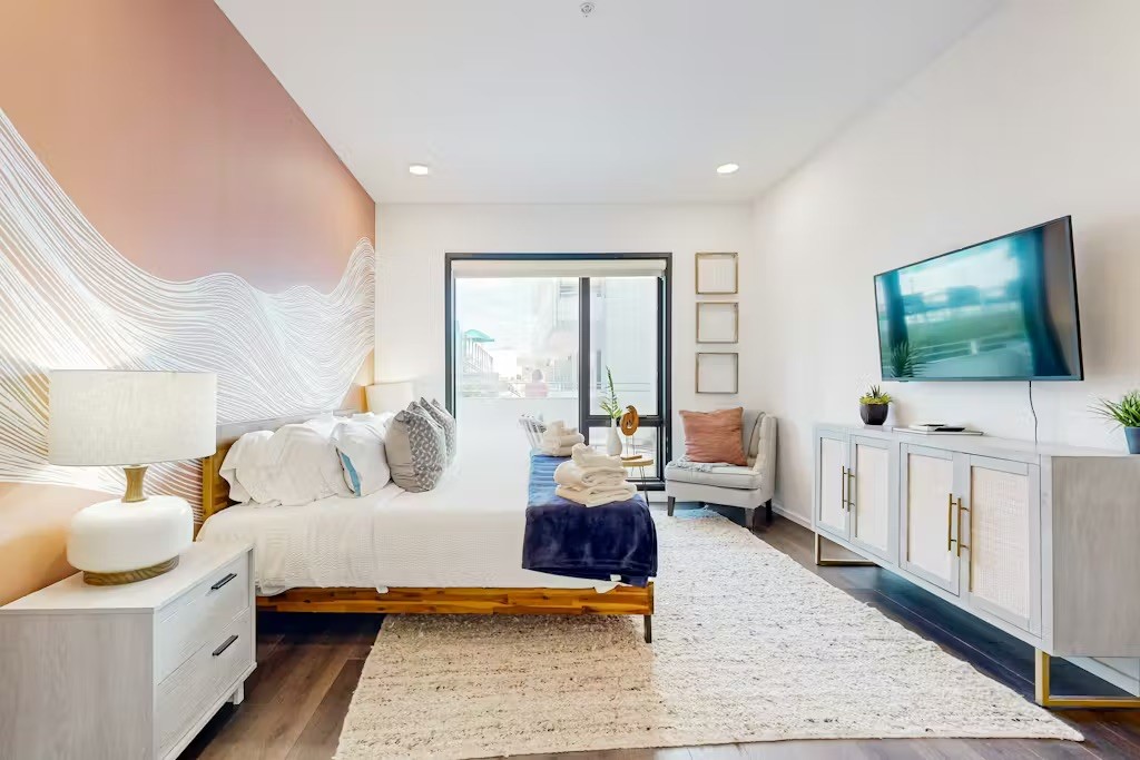 920 King Hollands Ave Unit: 114