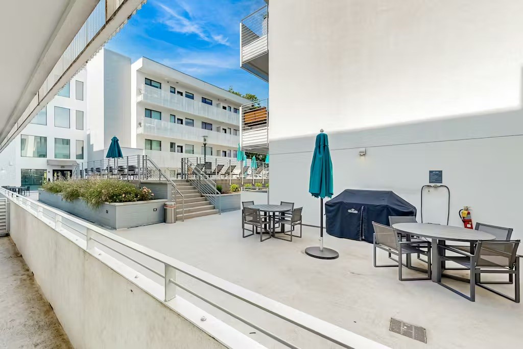 920 King Hollands Ave Unit: 114