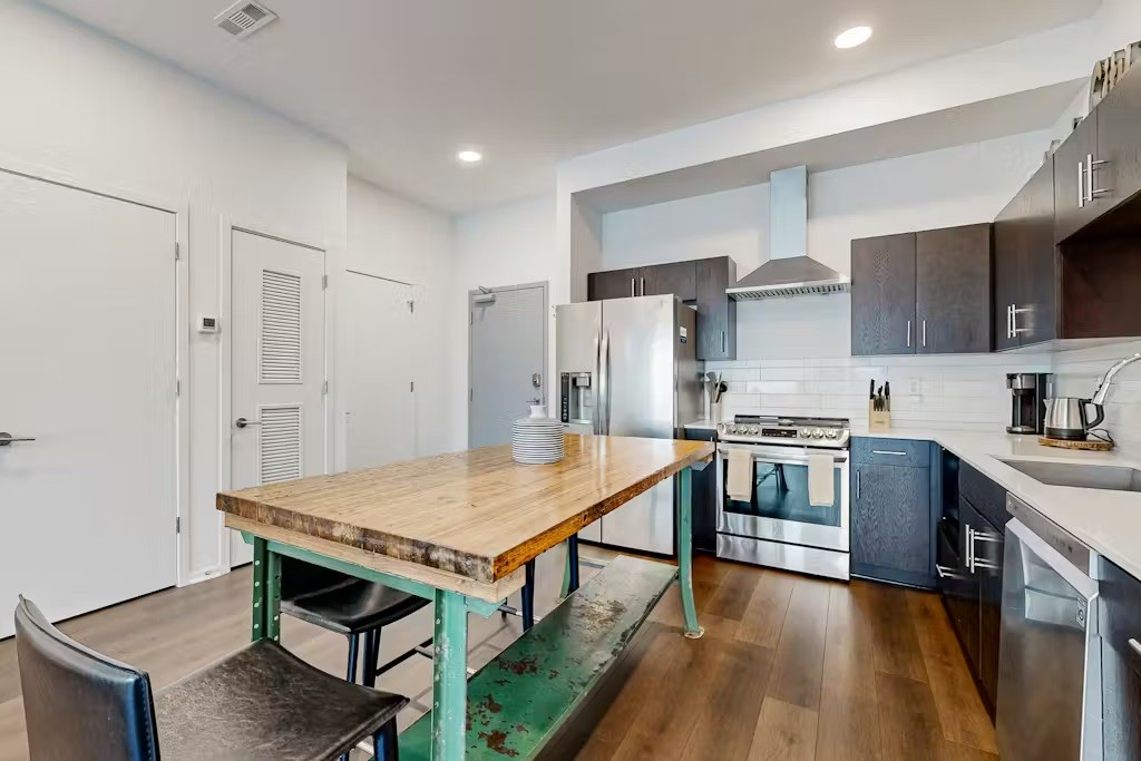 920 King Hollands Ave Unit: 114