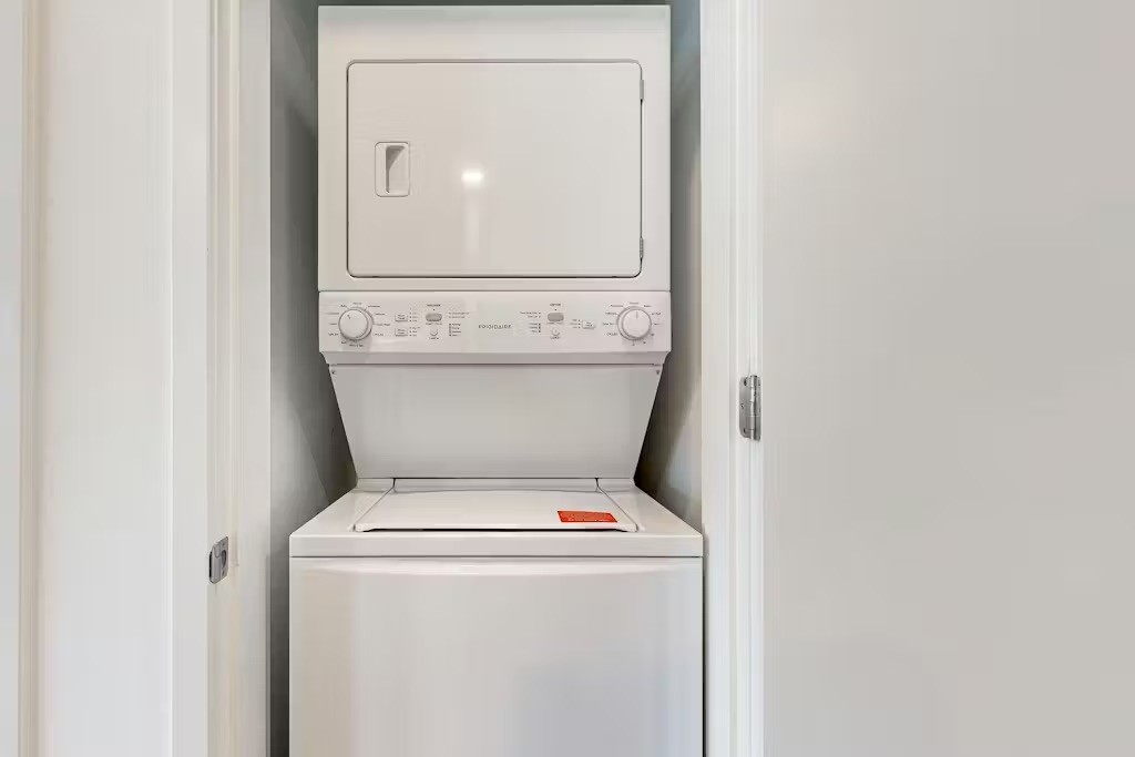 920 King Hollands Ave Unit: 114