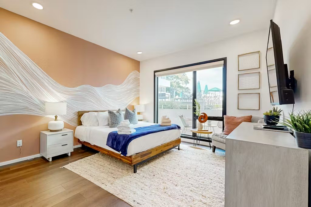 920 King Hollands Ave Unit: 114