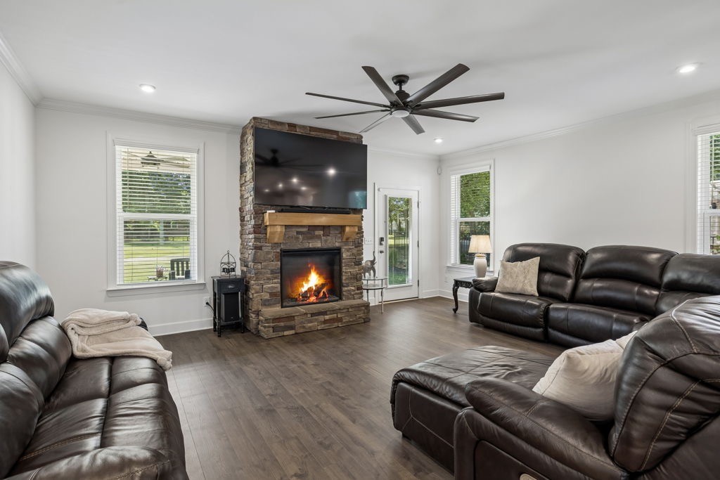 3033 Pomoa Pl