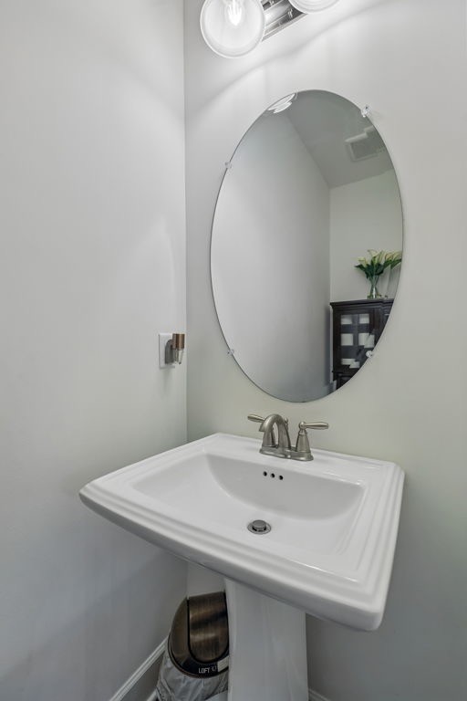 3033 Pomoa Pl