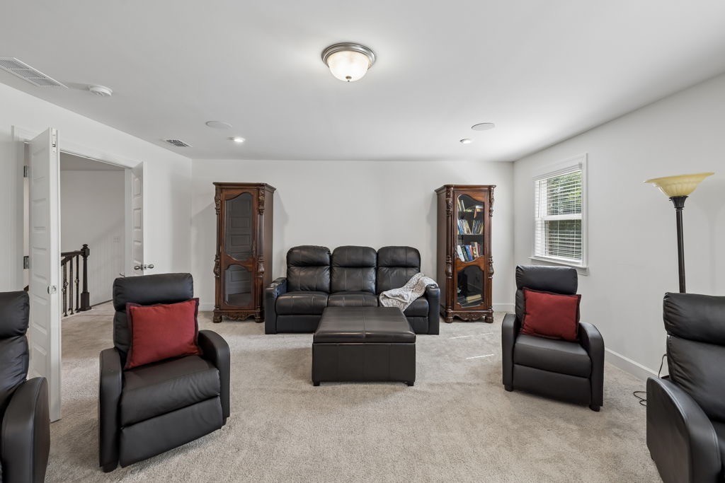 3033 Pomoa Pl