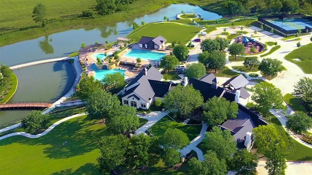 2621 Eclipse Place