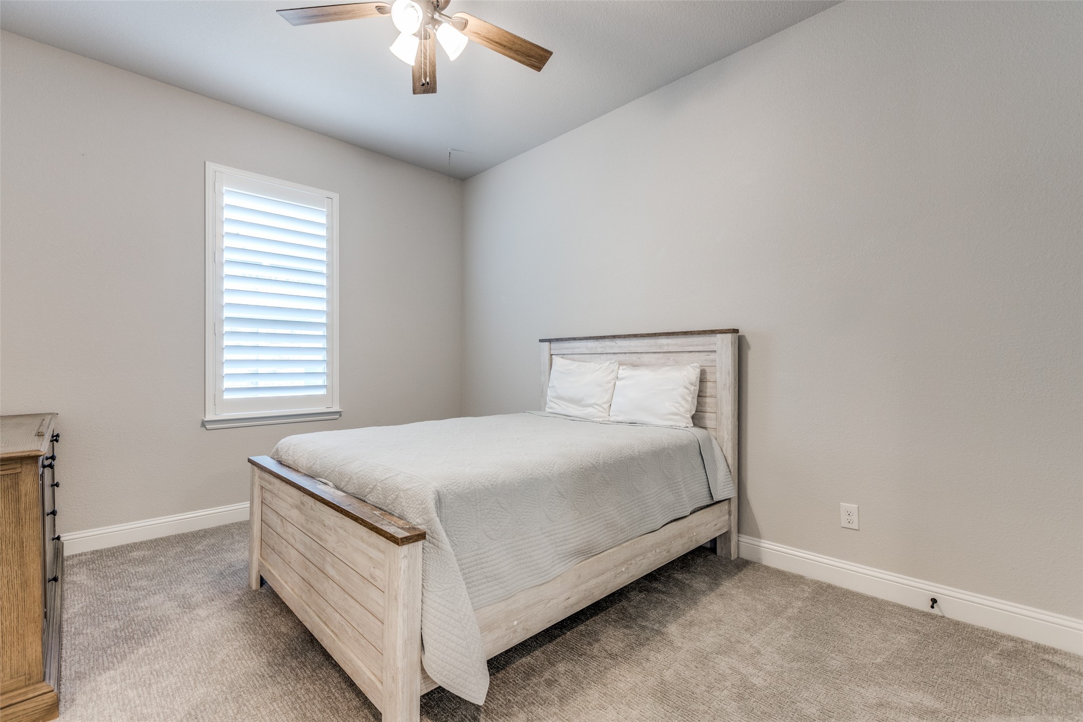 2621 Eclipse Place
