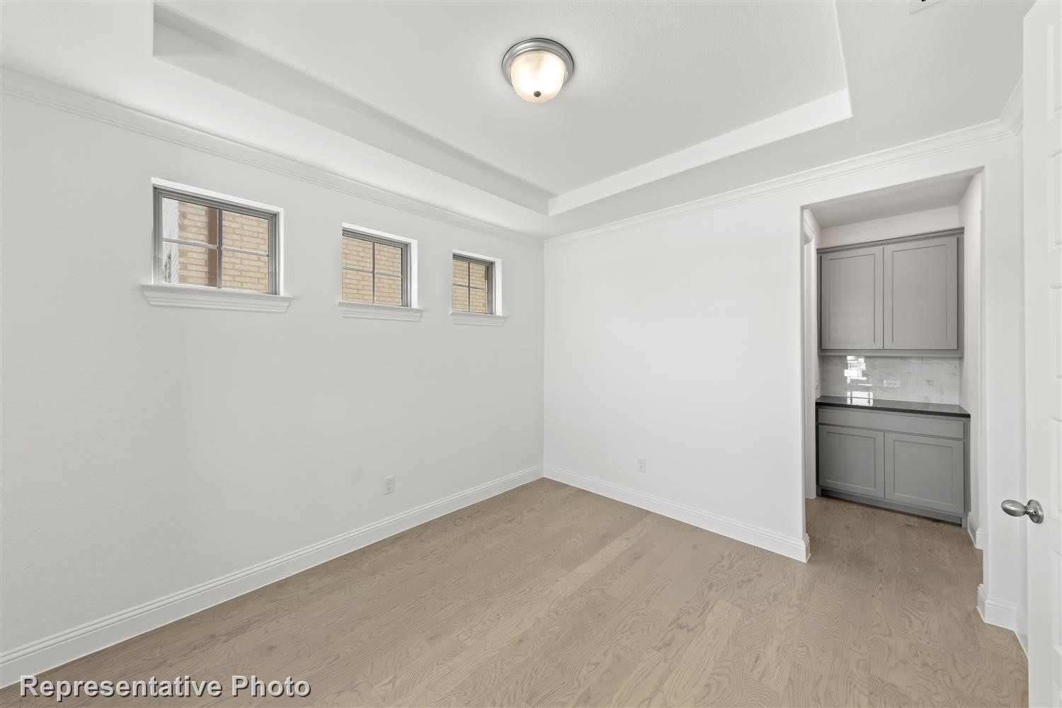 2413 Royal Dove Lane