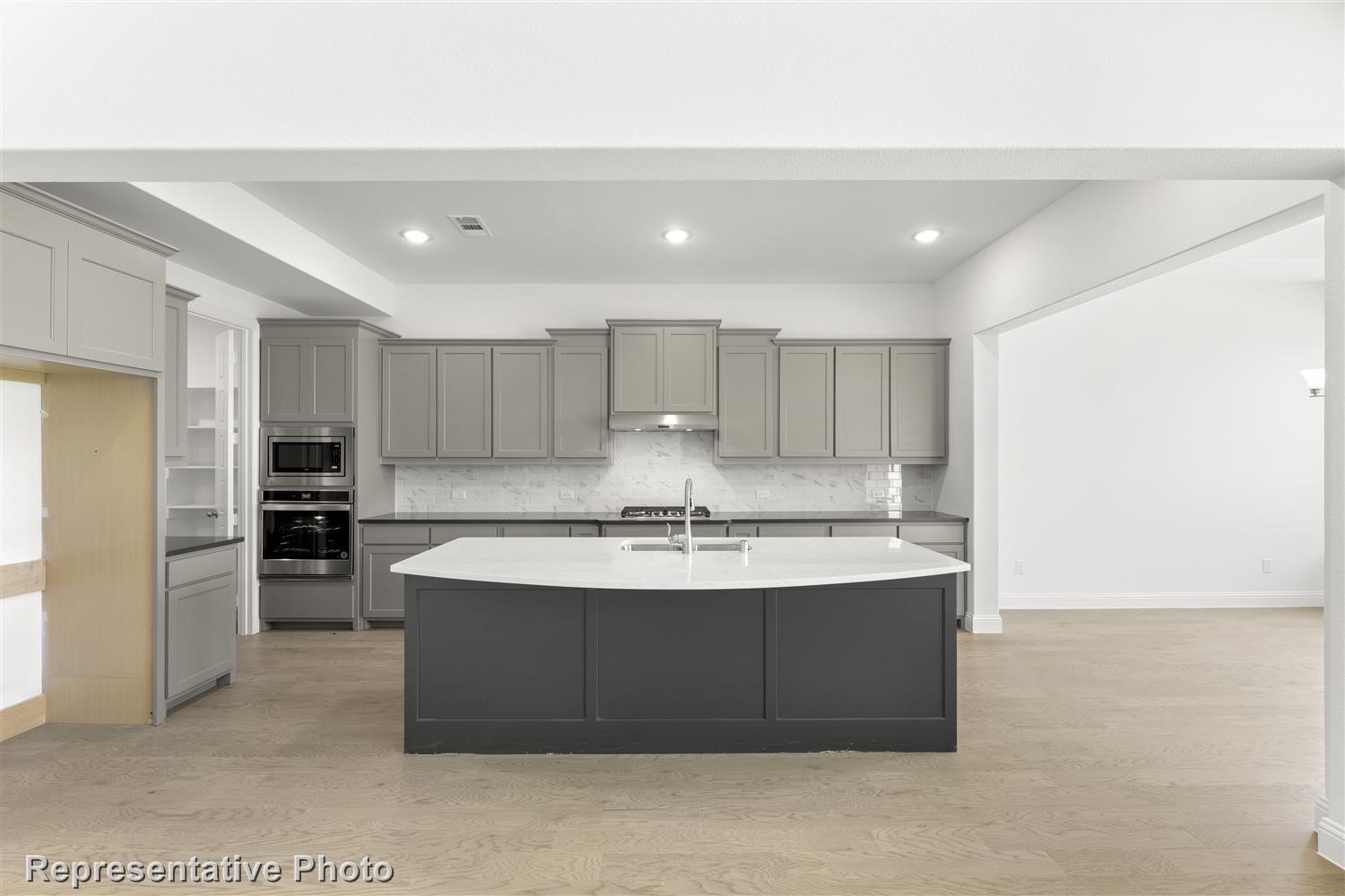 2413 Royal Dove Lane
