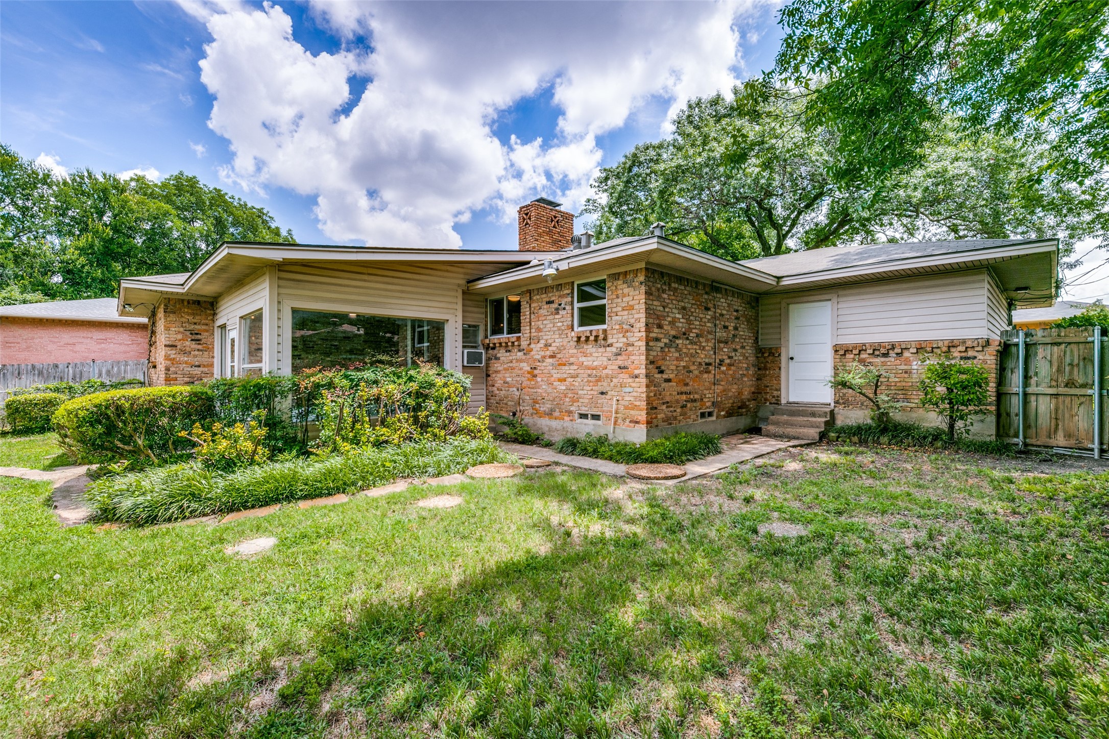 977 Green Castle Drive