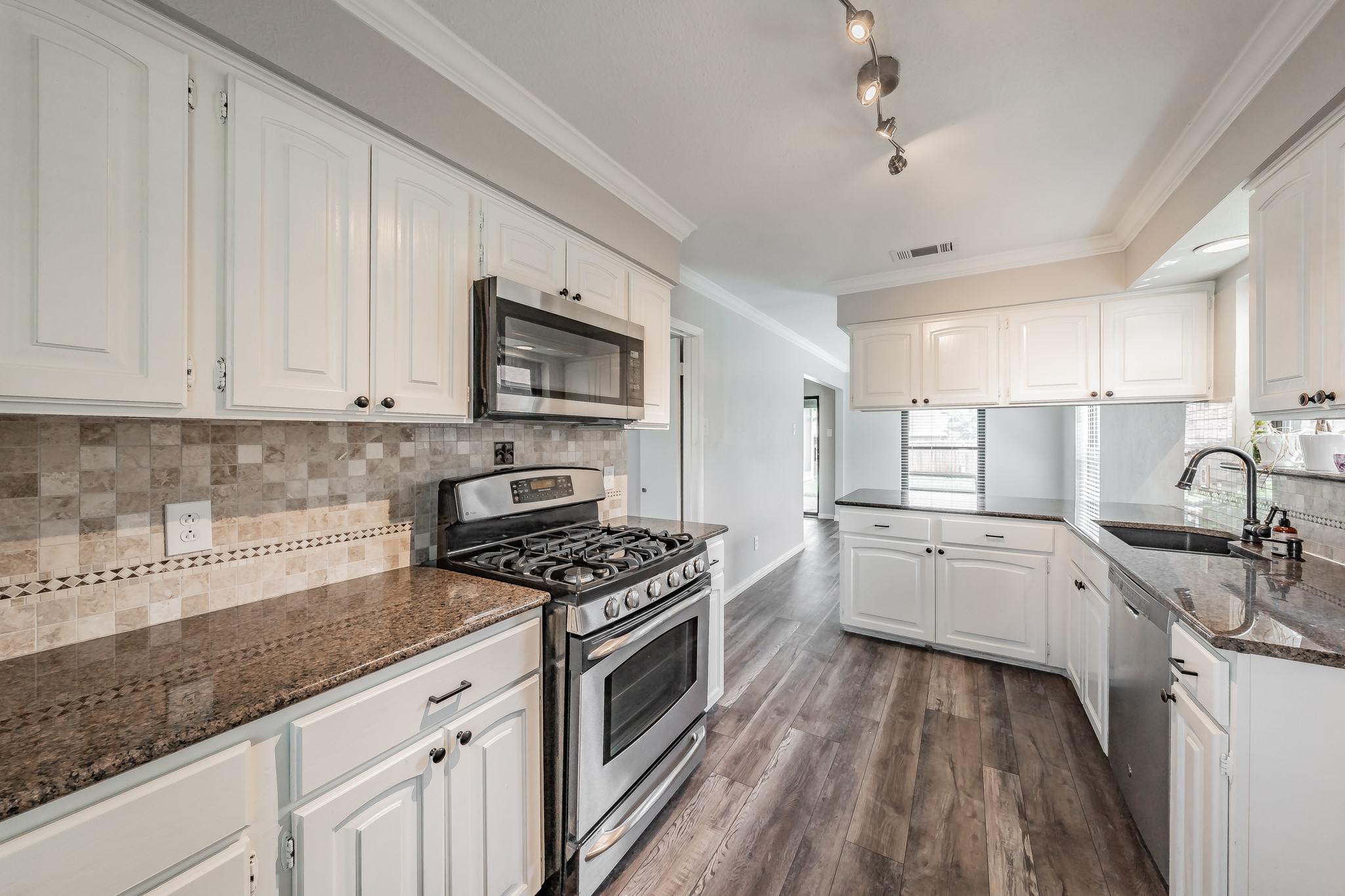 1841 Chisolm Trail