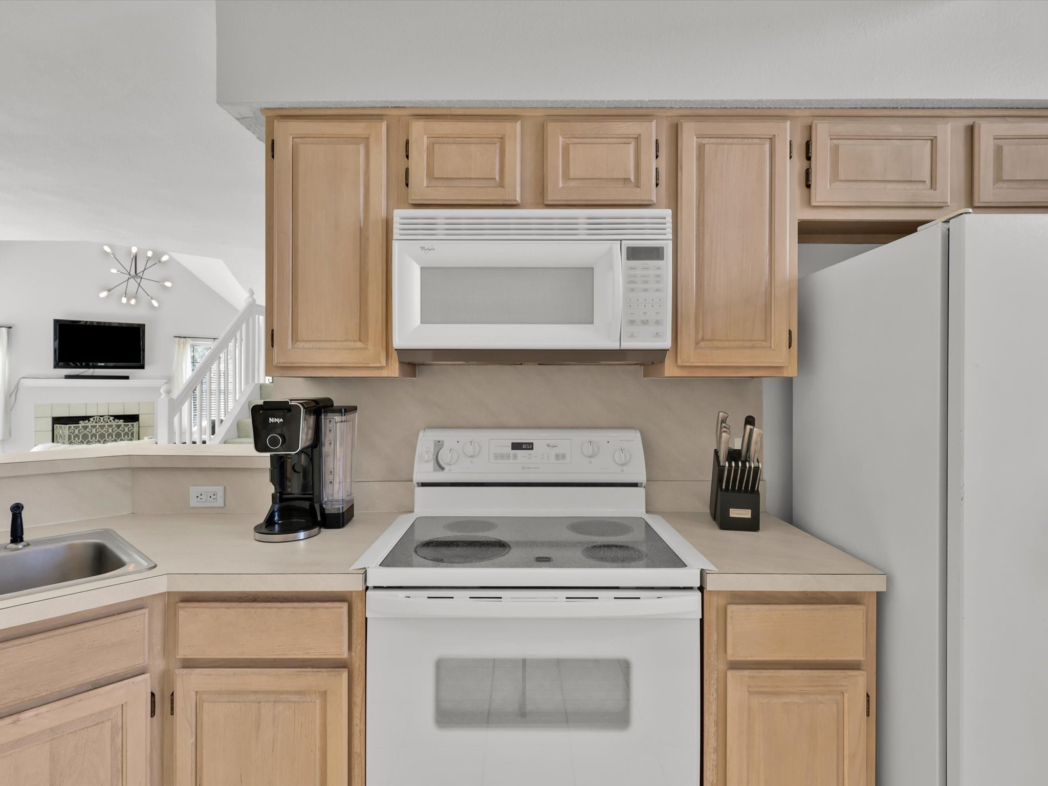 416 Santa Fe Trail 102