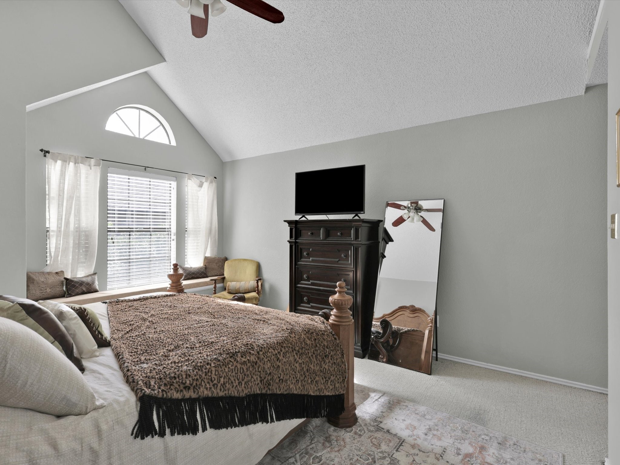 416 Santa Fe Trail 102