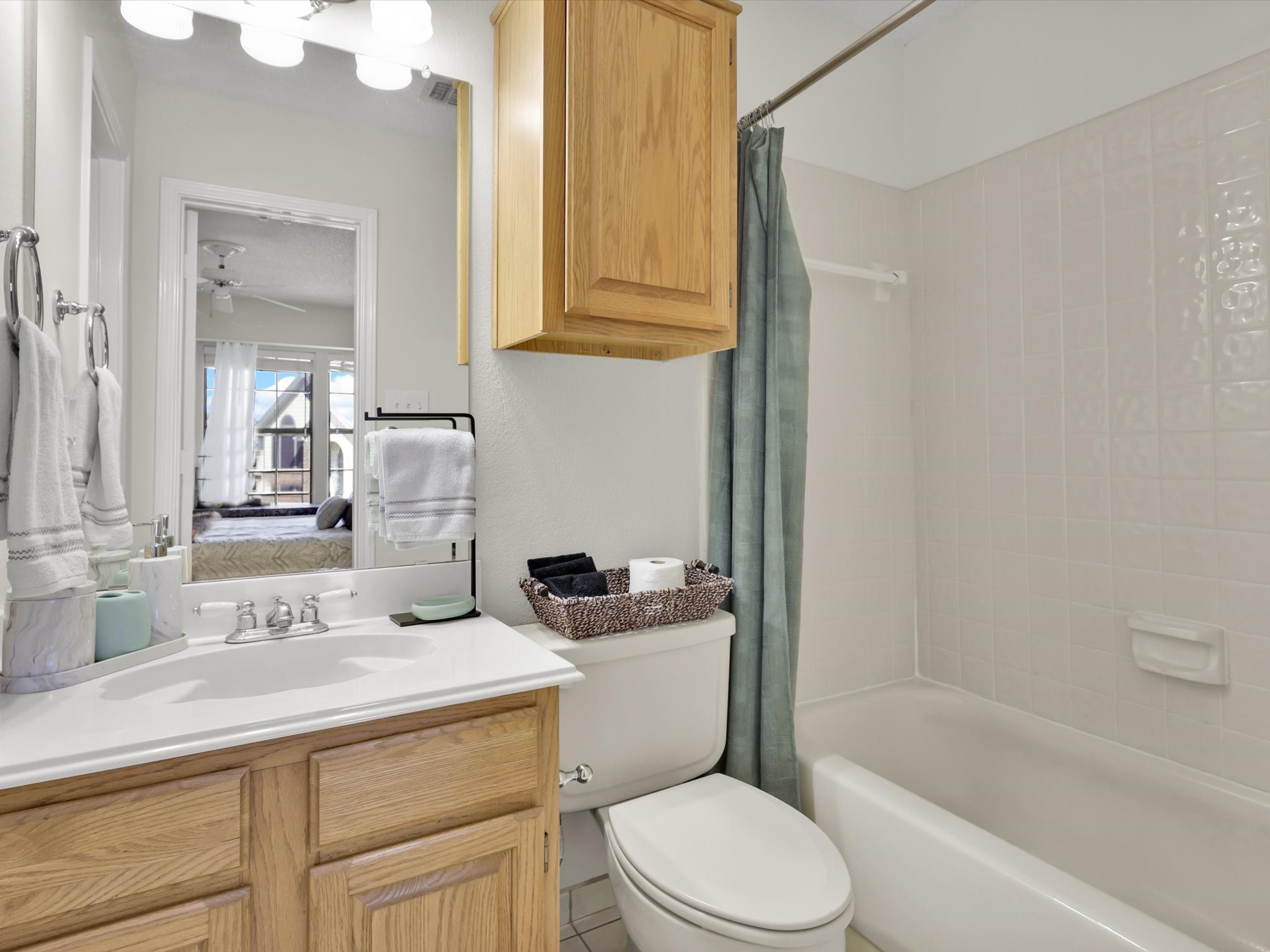 416 Santa Fe Trail 102