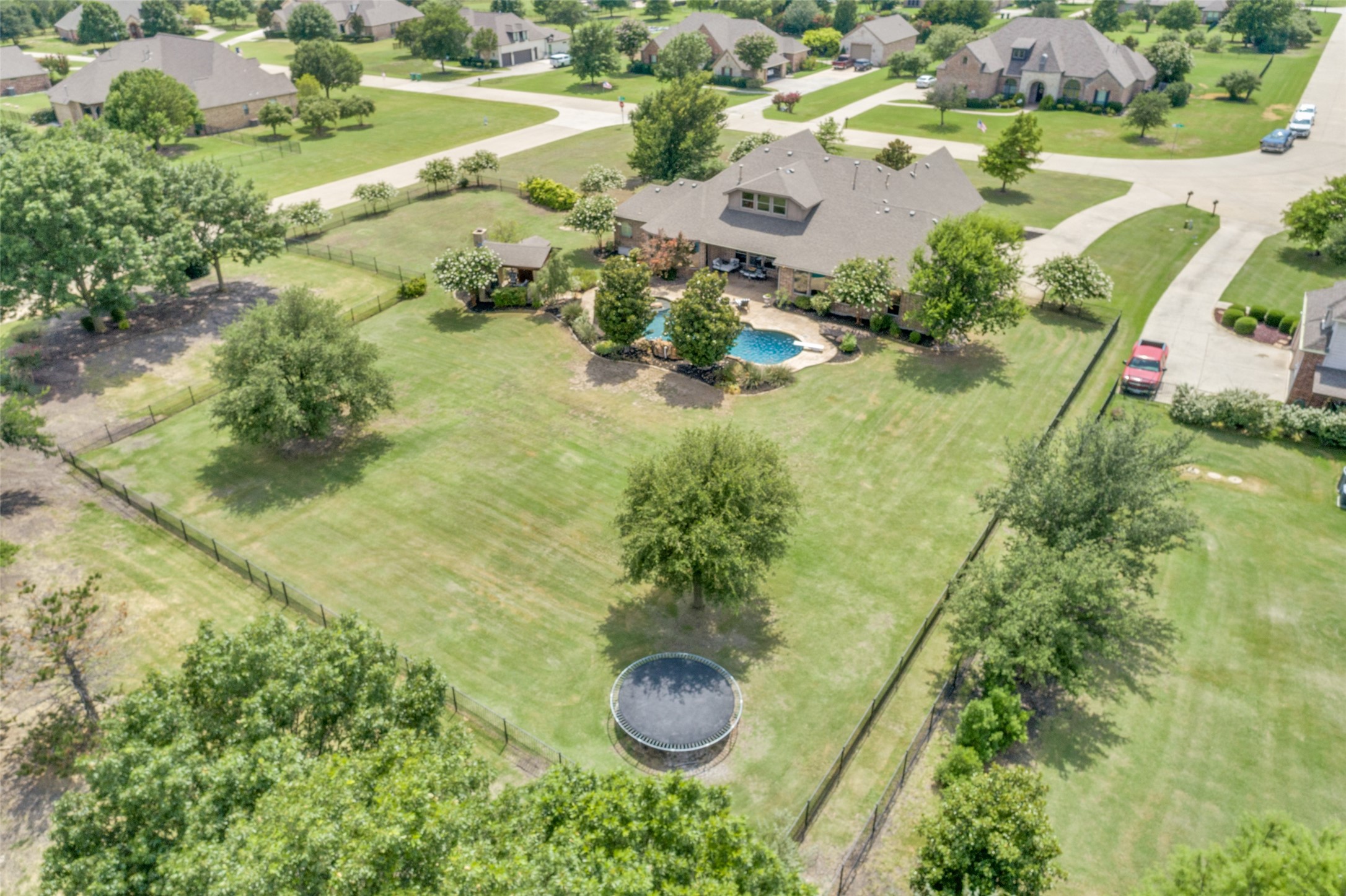 6590 Lark Circle