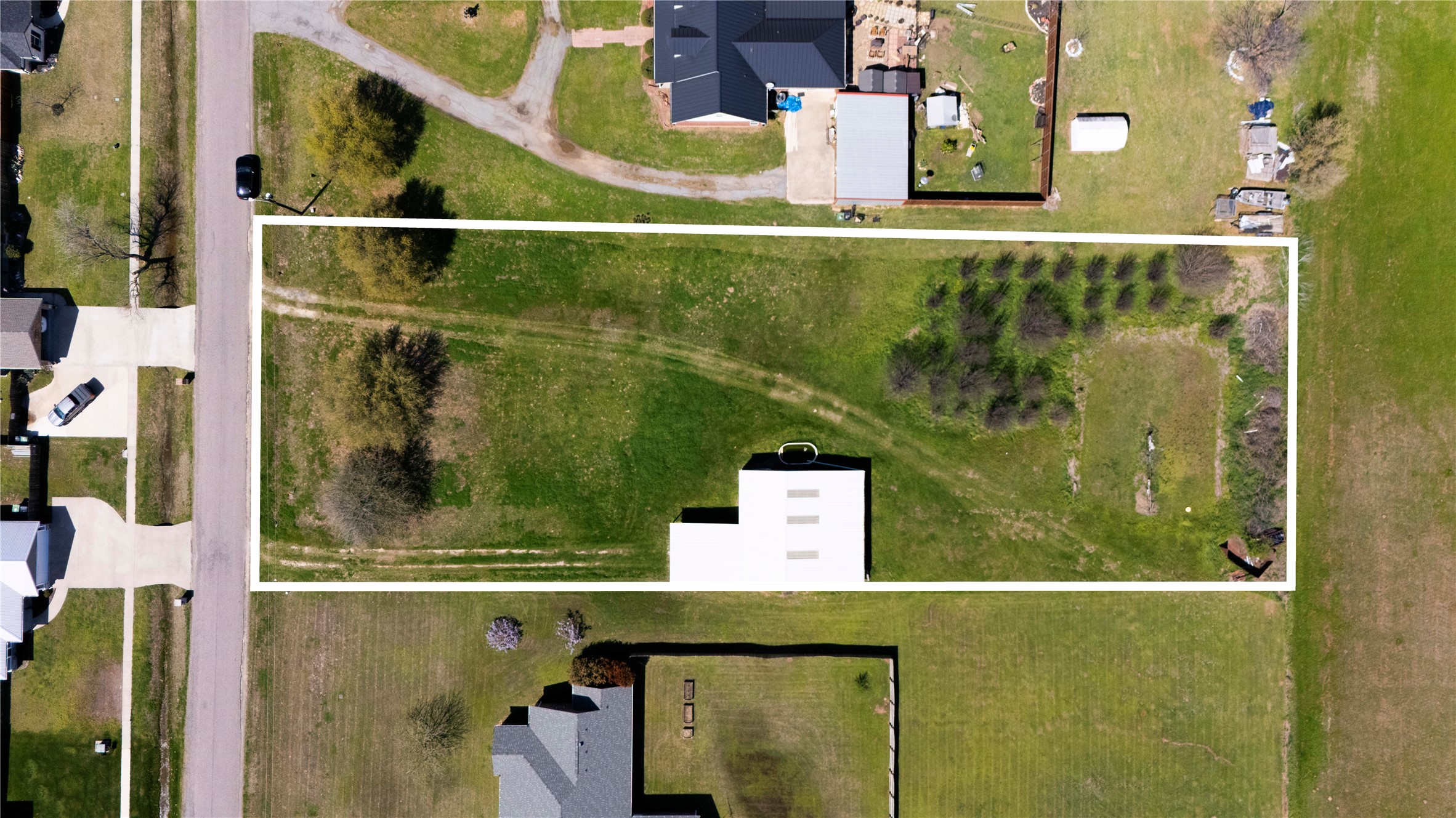 Lot 10 S Broadway Street