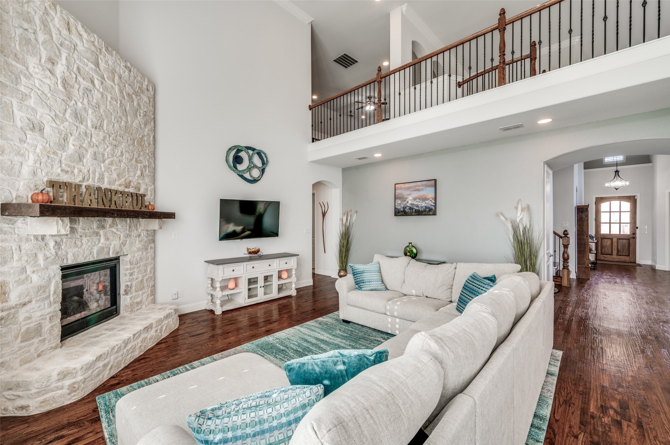 2631 Seabiscuit Road