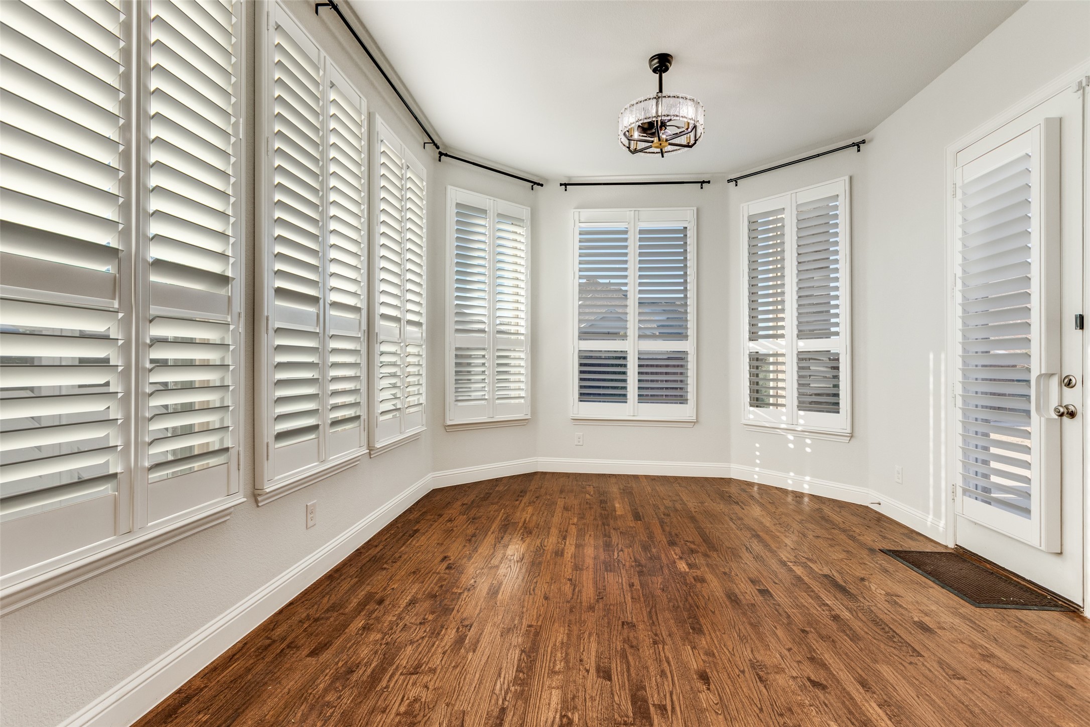 2631 Seabiscuit Road