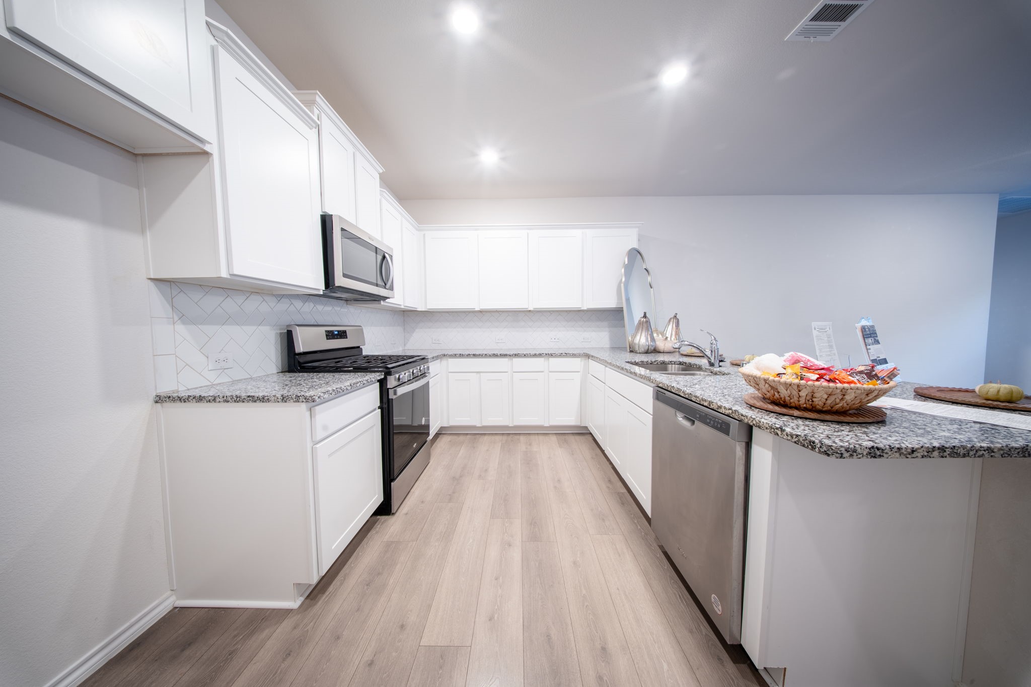 1616 Bennington Lane