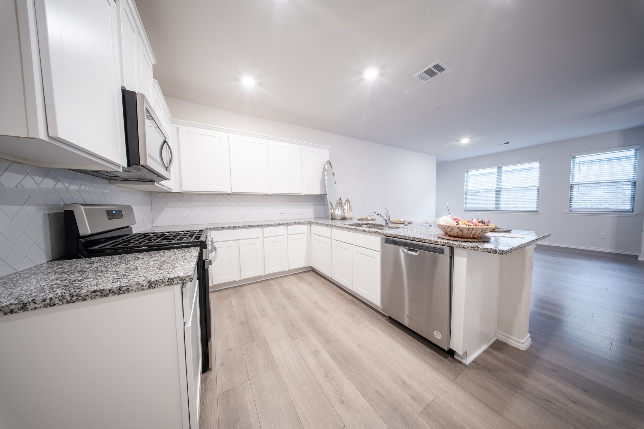 1616 Bennington Lane