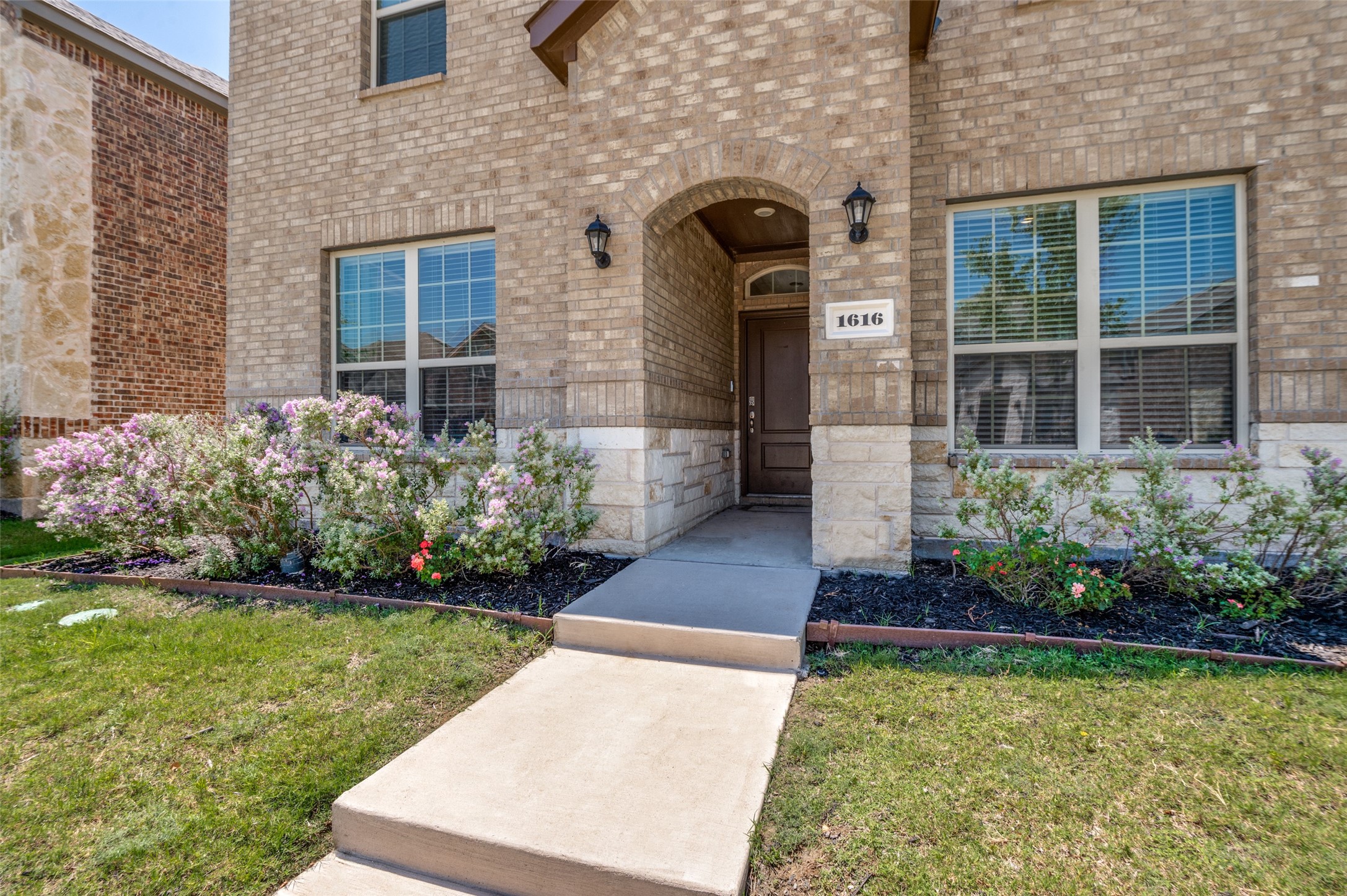 1616 Bennington Lane