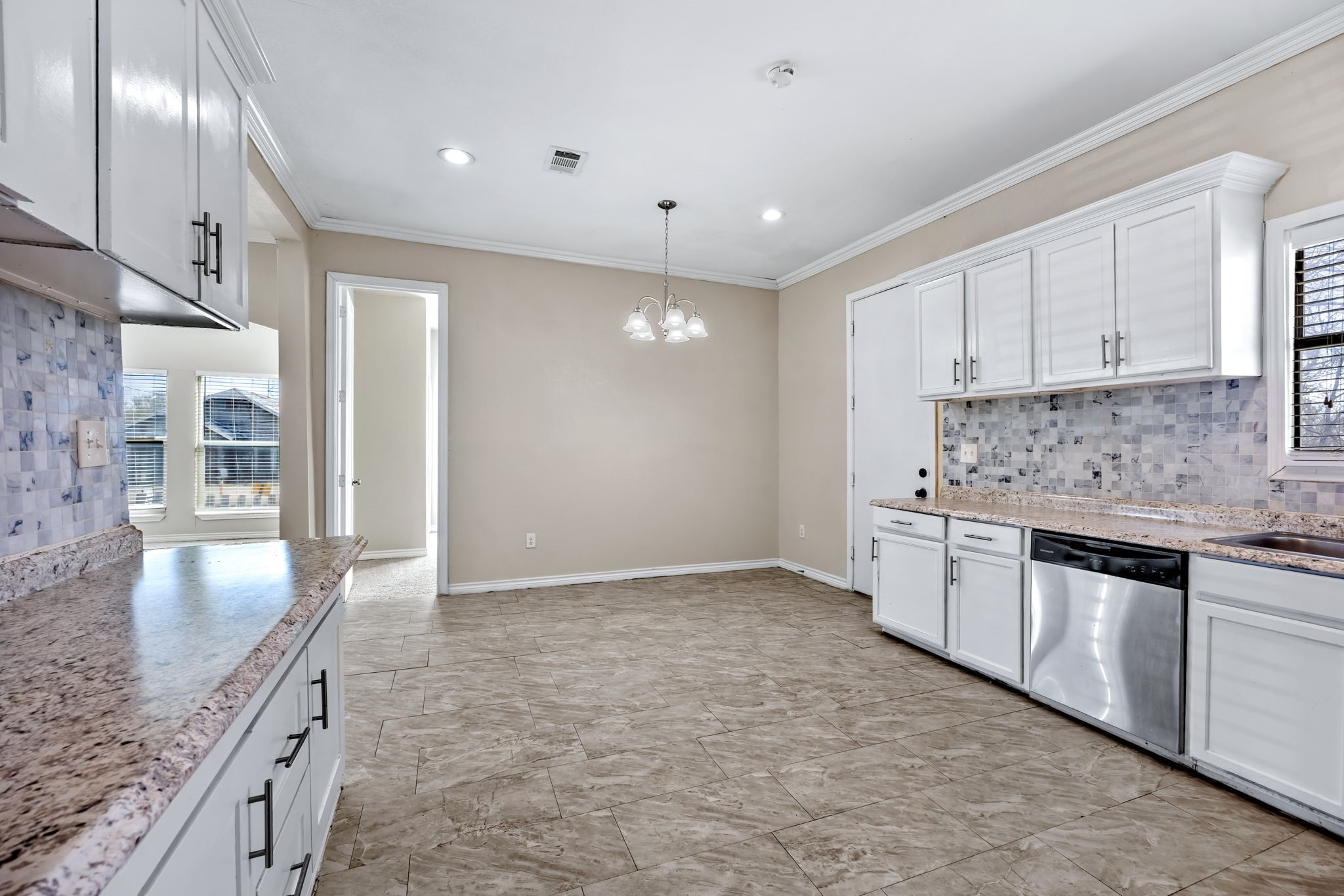 101 W Farm to Market 6