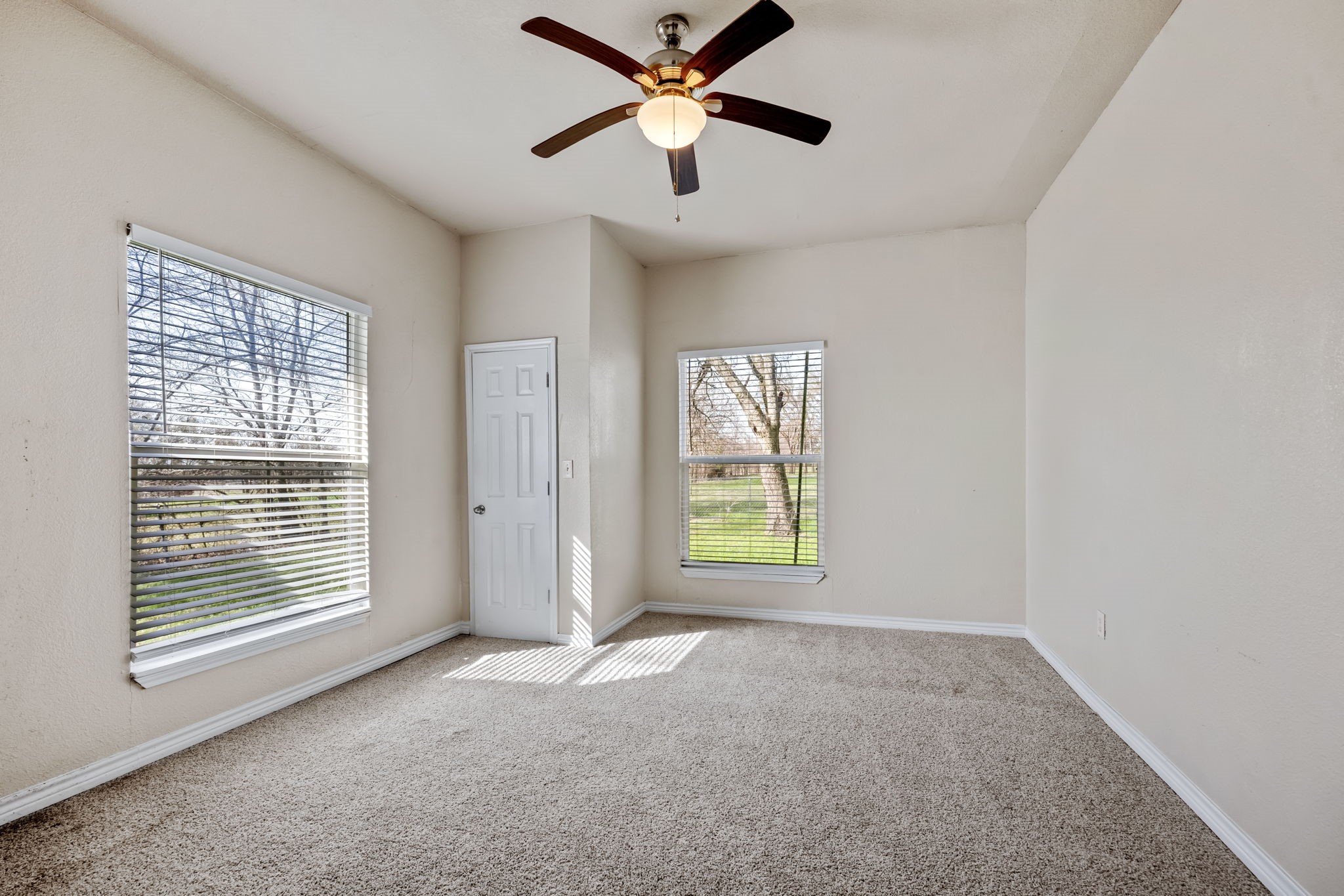 101 W Farm to Market 6