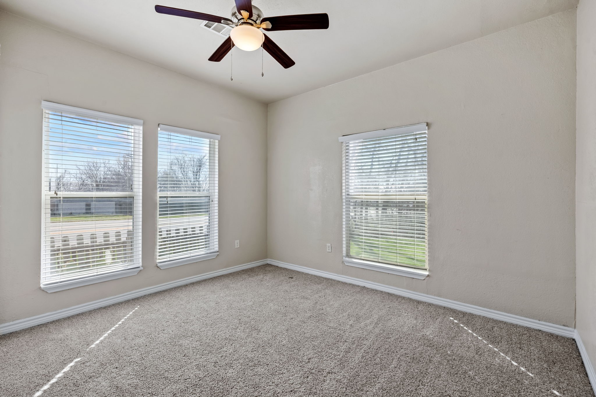 101 W Farm to Market 6