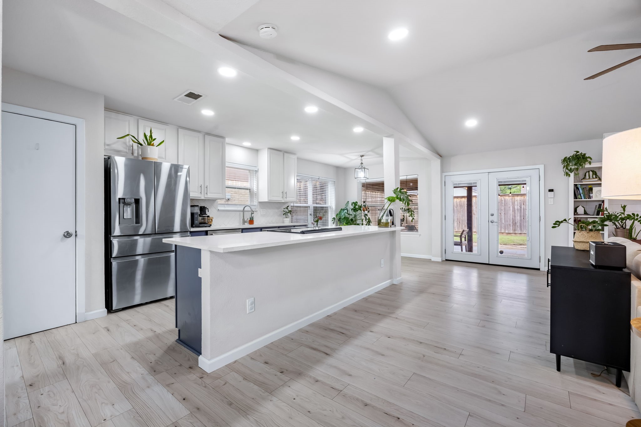656 Red River Drive
