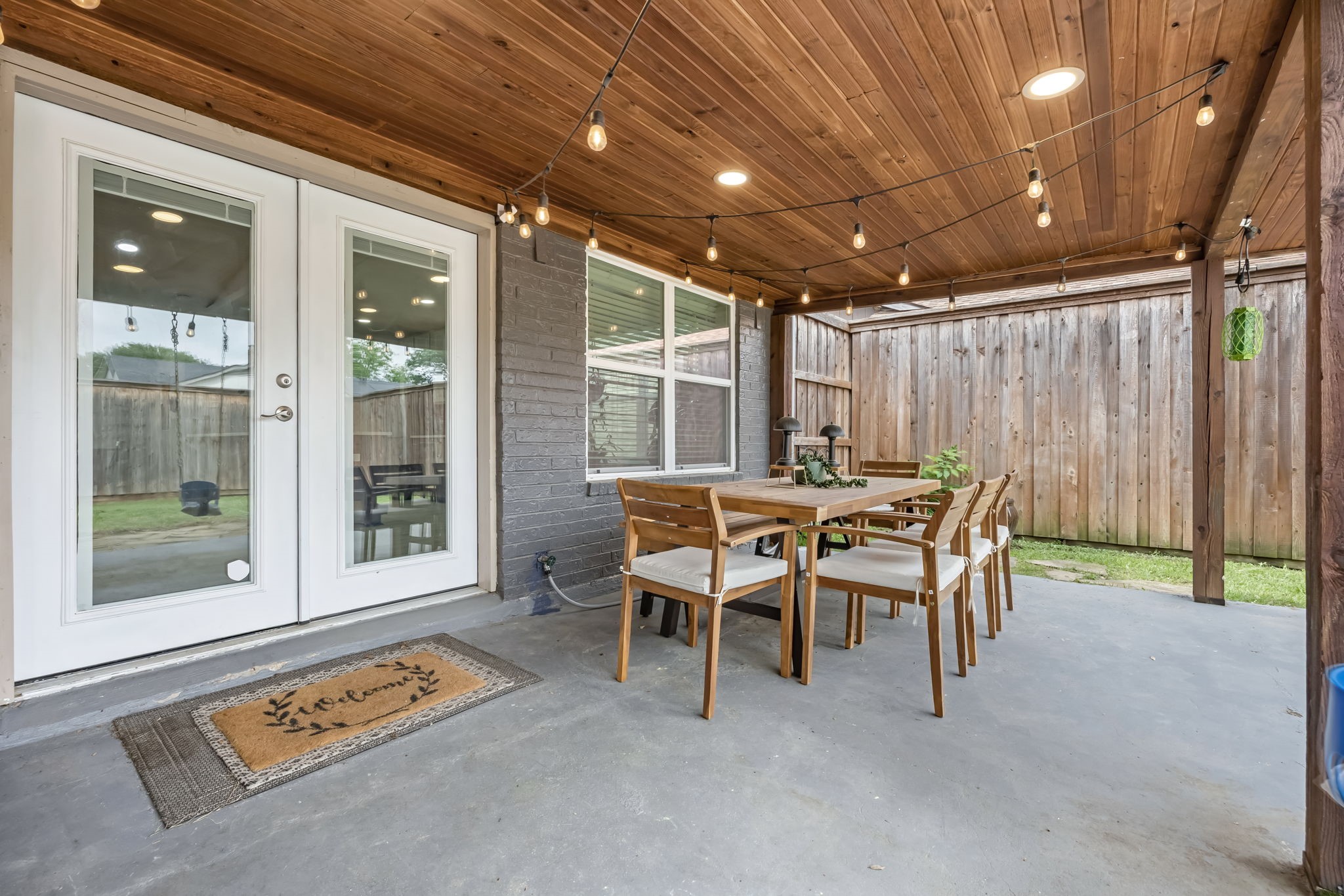 656 Red River Drive