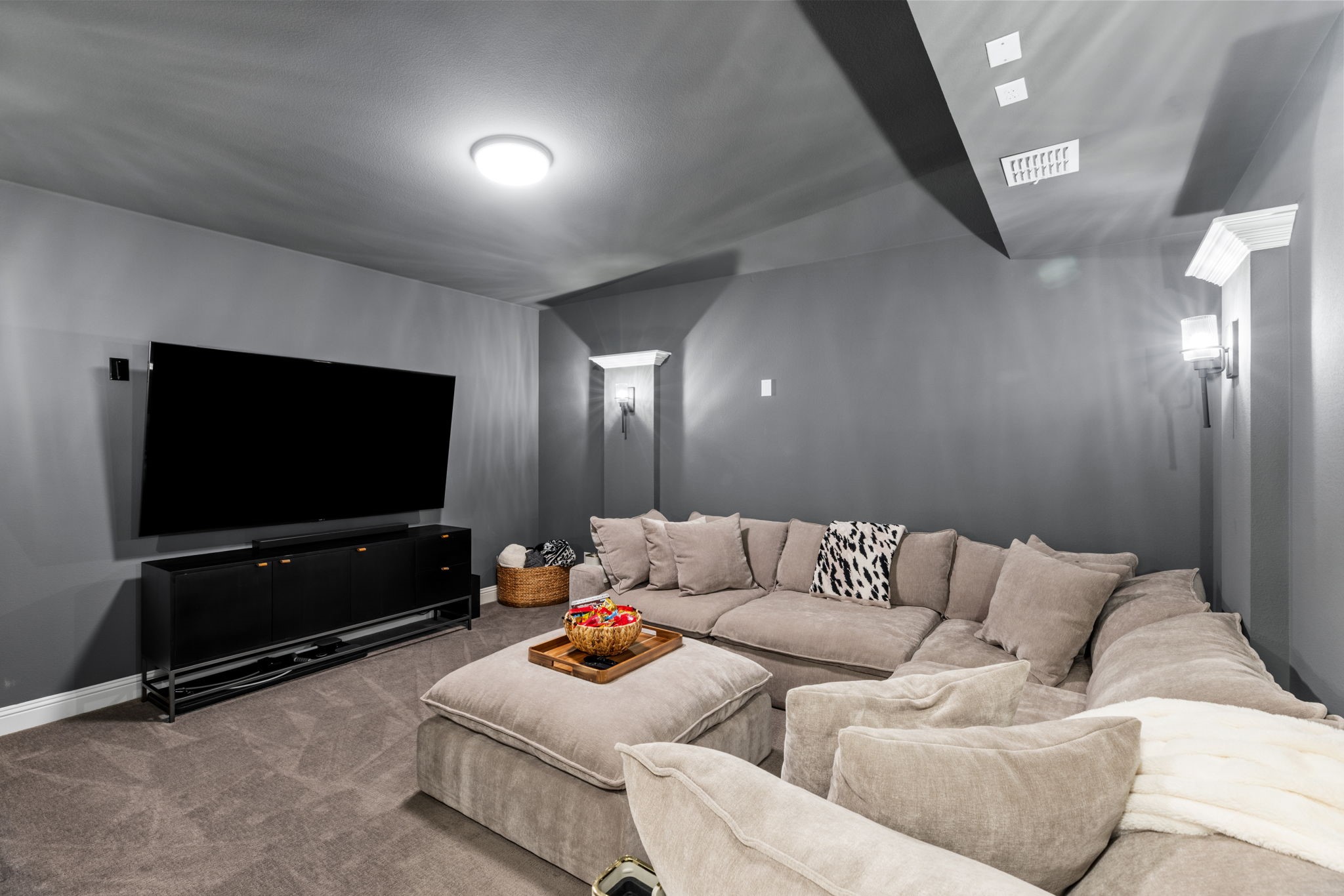 8820 Autumn Lake Trail