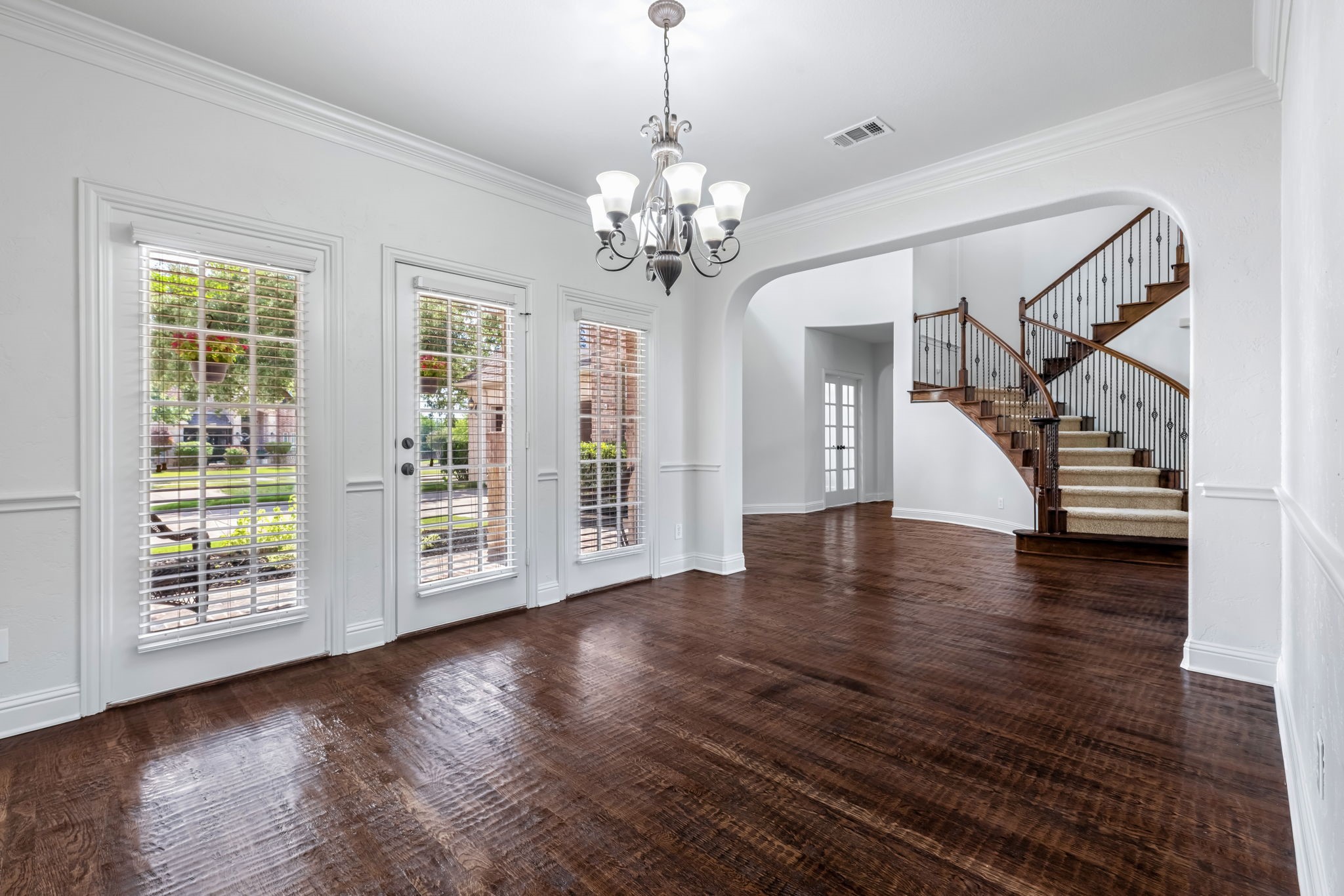 601 Livingston Drive